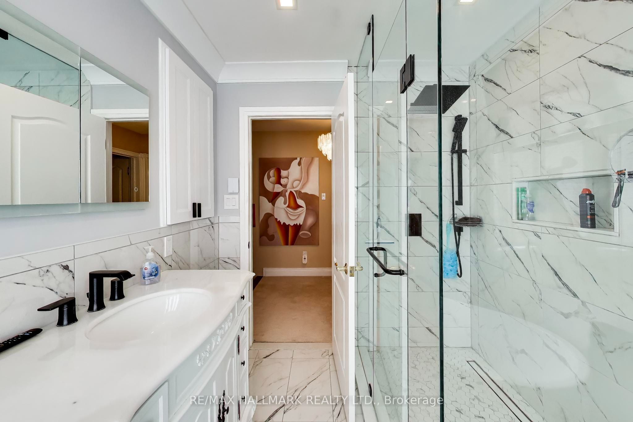 5 Byworth Boulevard Property Photo 29