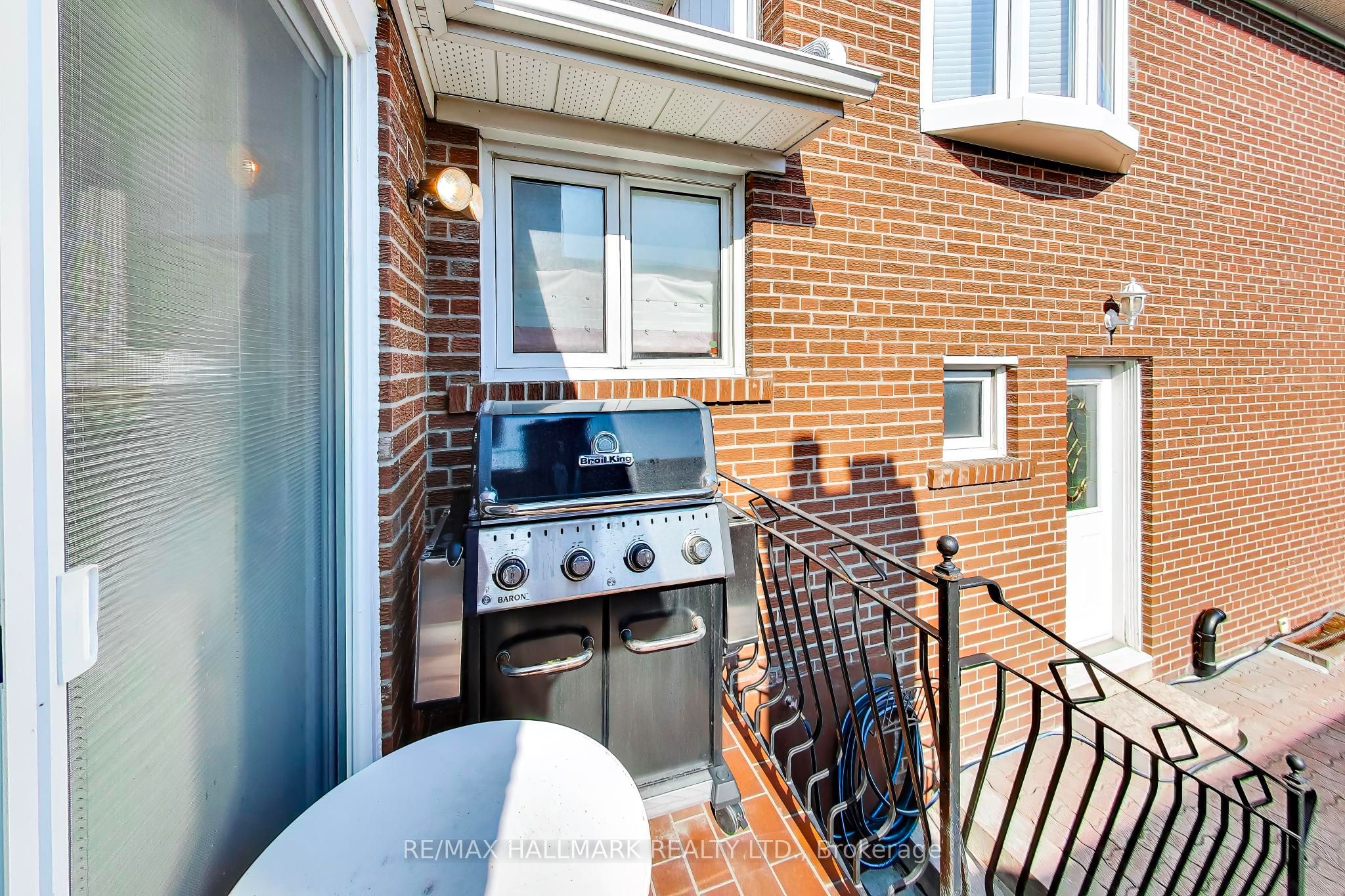 5 Byworth Boulevard Property Photo 38