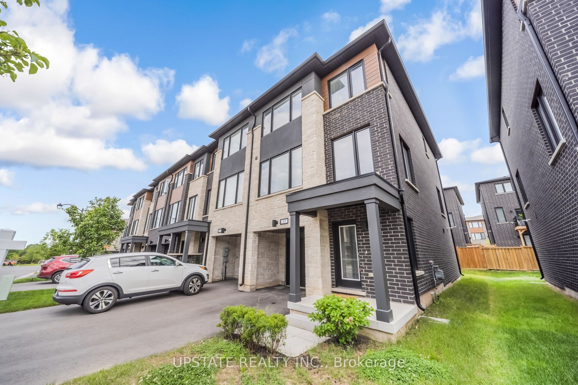 45 Humberstone Drive Property Photo 3