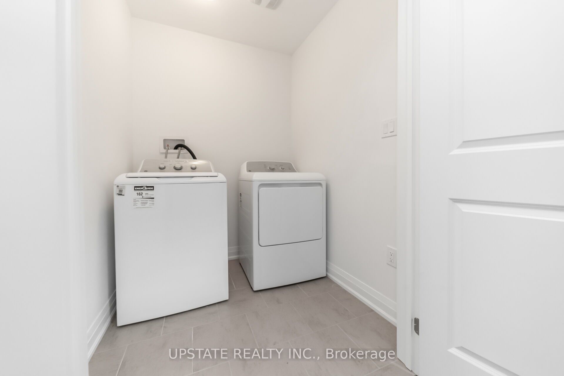 45 Humberstone Drive Property Photo 37
