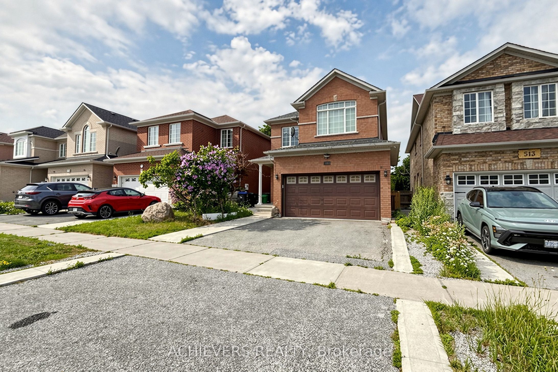 517 Navigator Drive Property Photo 2