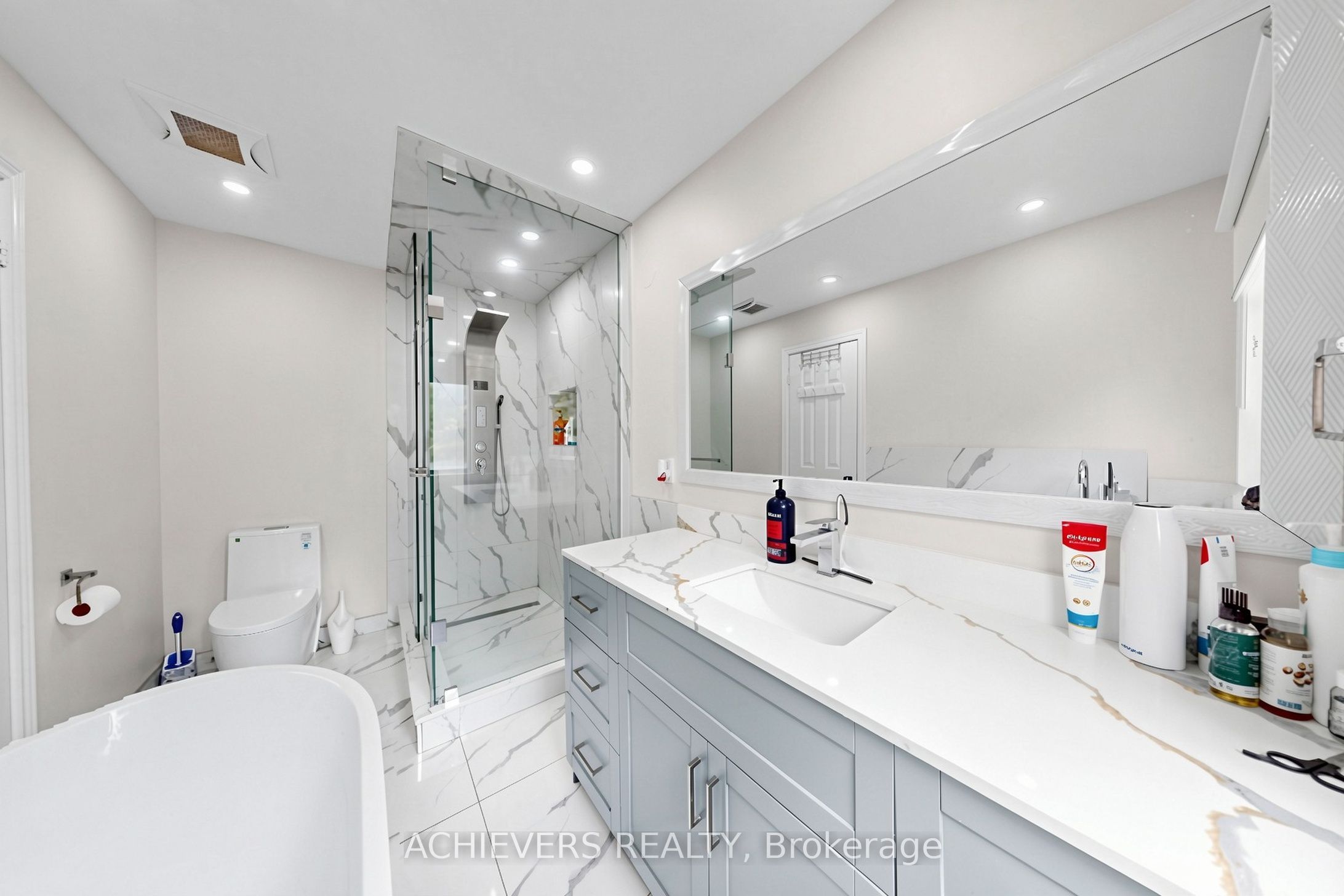 517 Navigator Drive Property Photo 28
