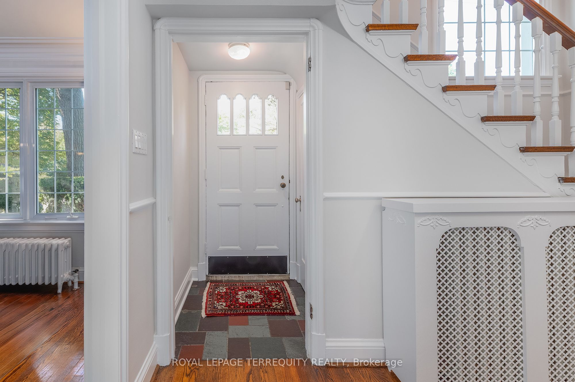 223 Riverside Drive Property Photo 4
