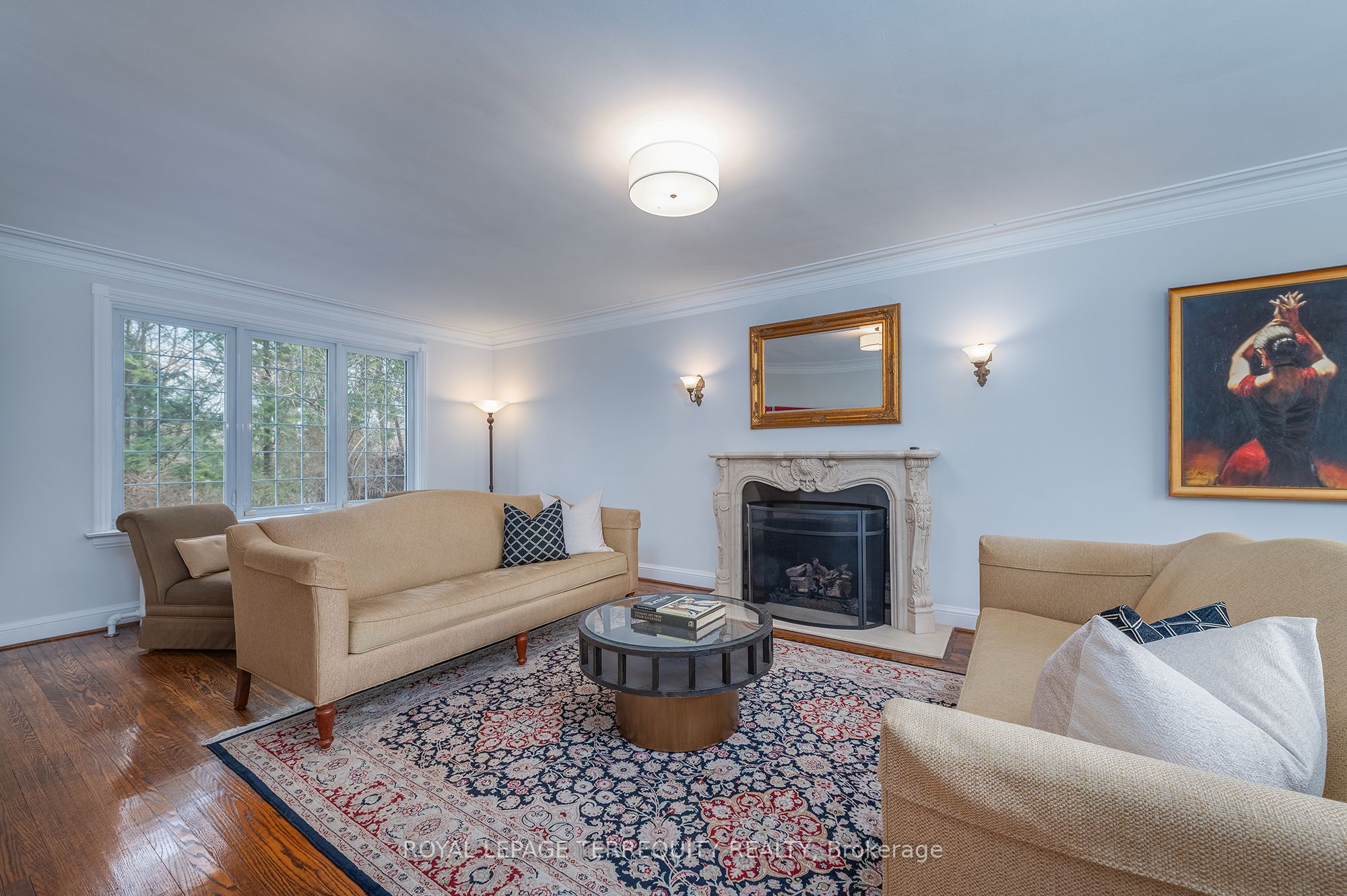 223 Riverside Drive Property Photo 8