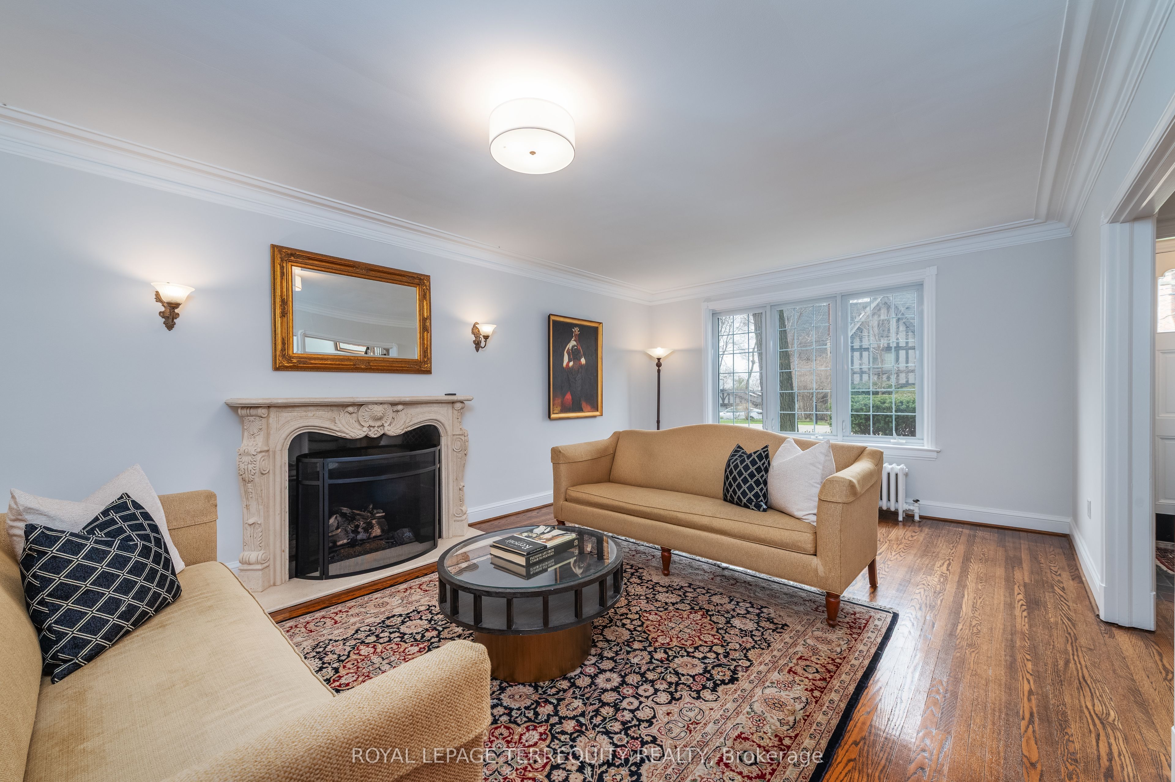223 Riverside Drive Property Photo 9