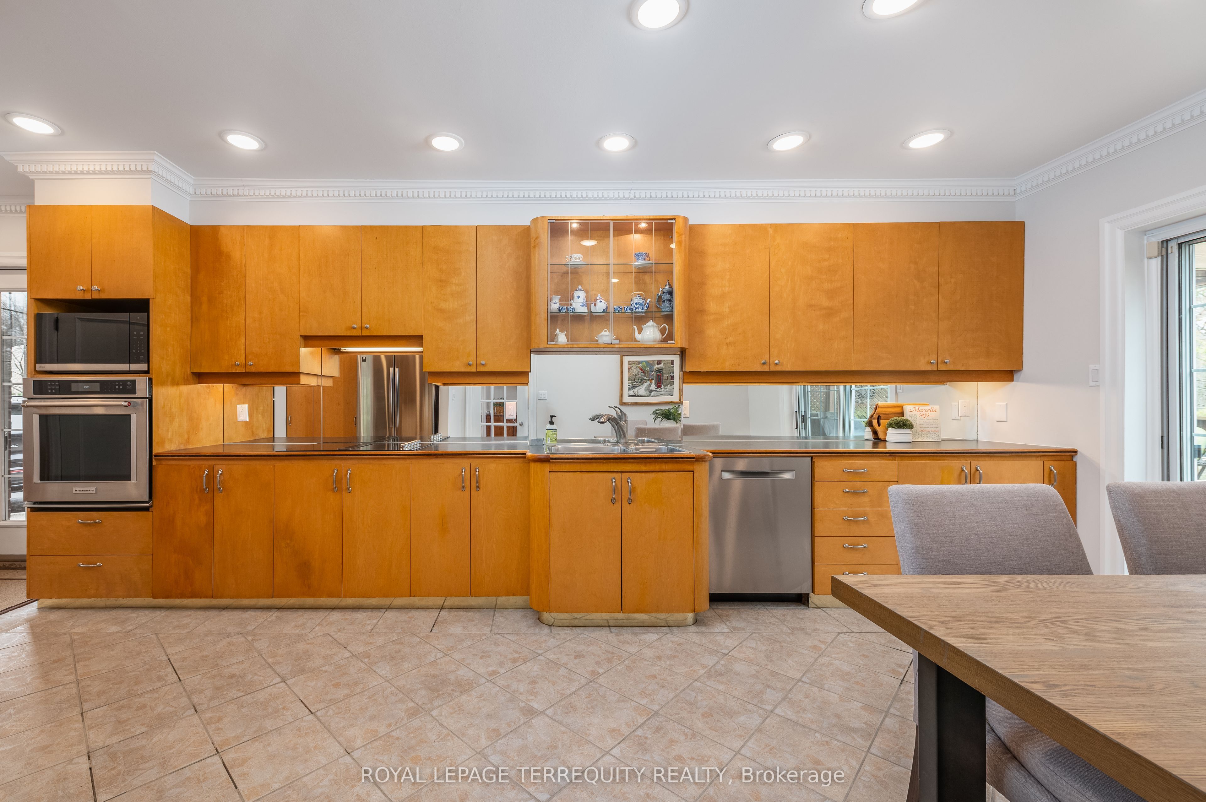 223 Riverside Drive Property Photo 15