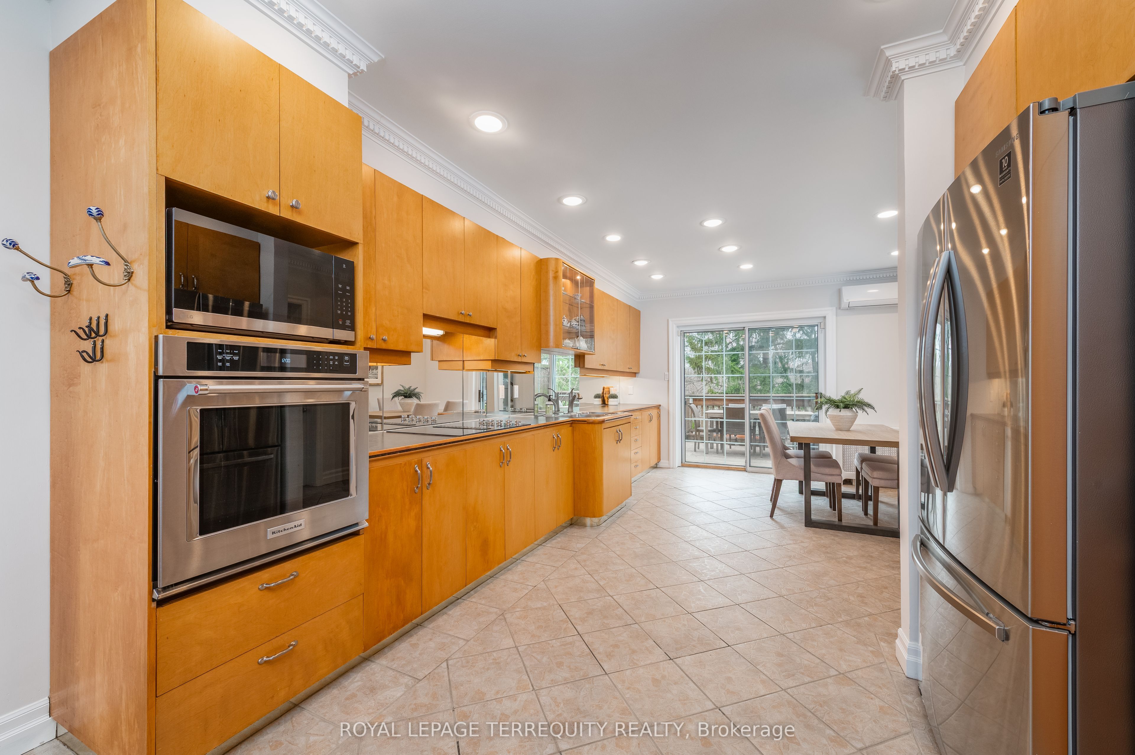 223 Riverside Drive Property Photo 17
