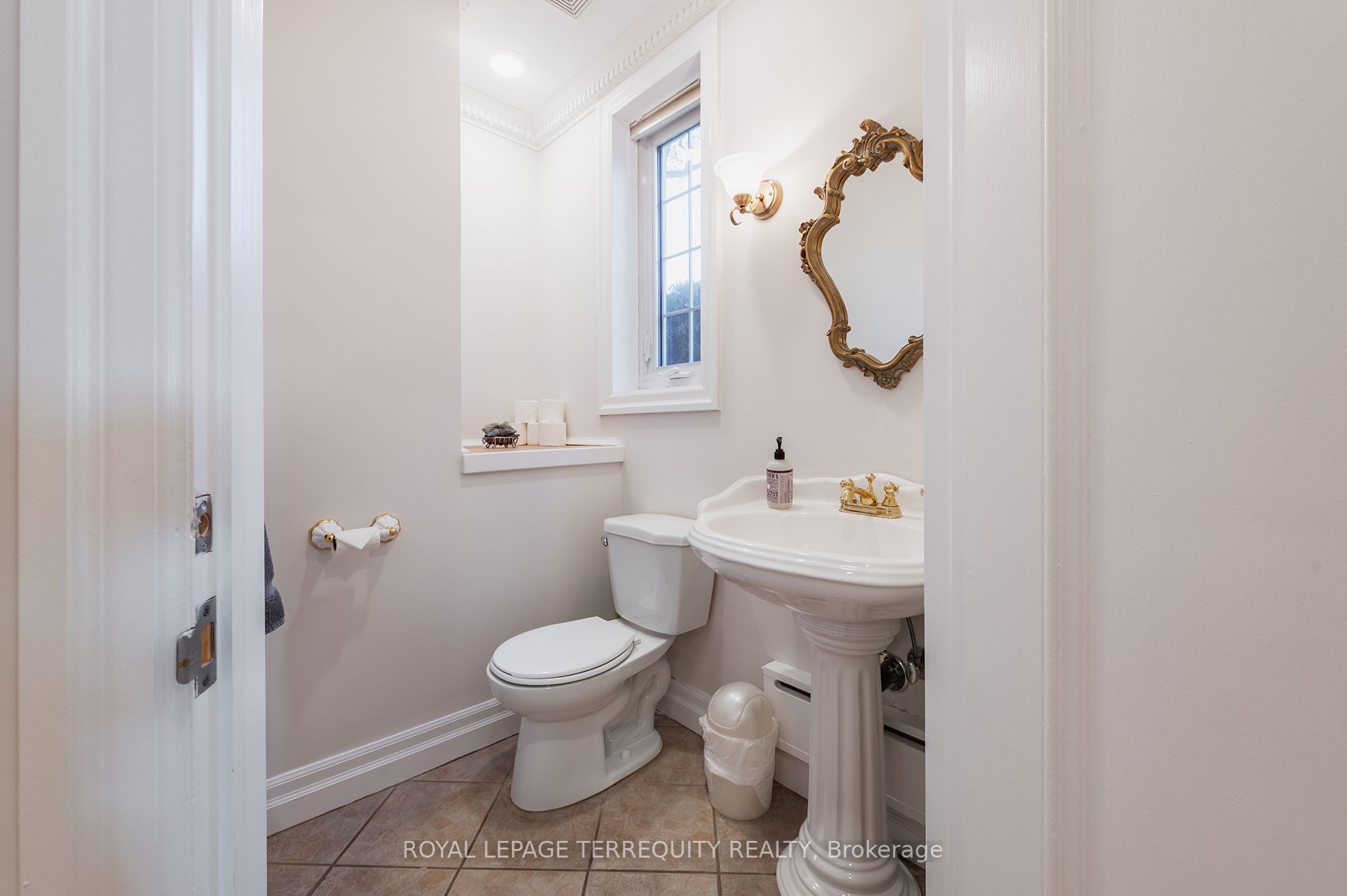223 Riverside Drive Property Photo 19
