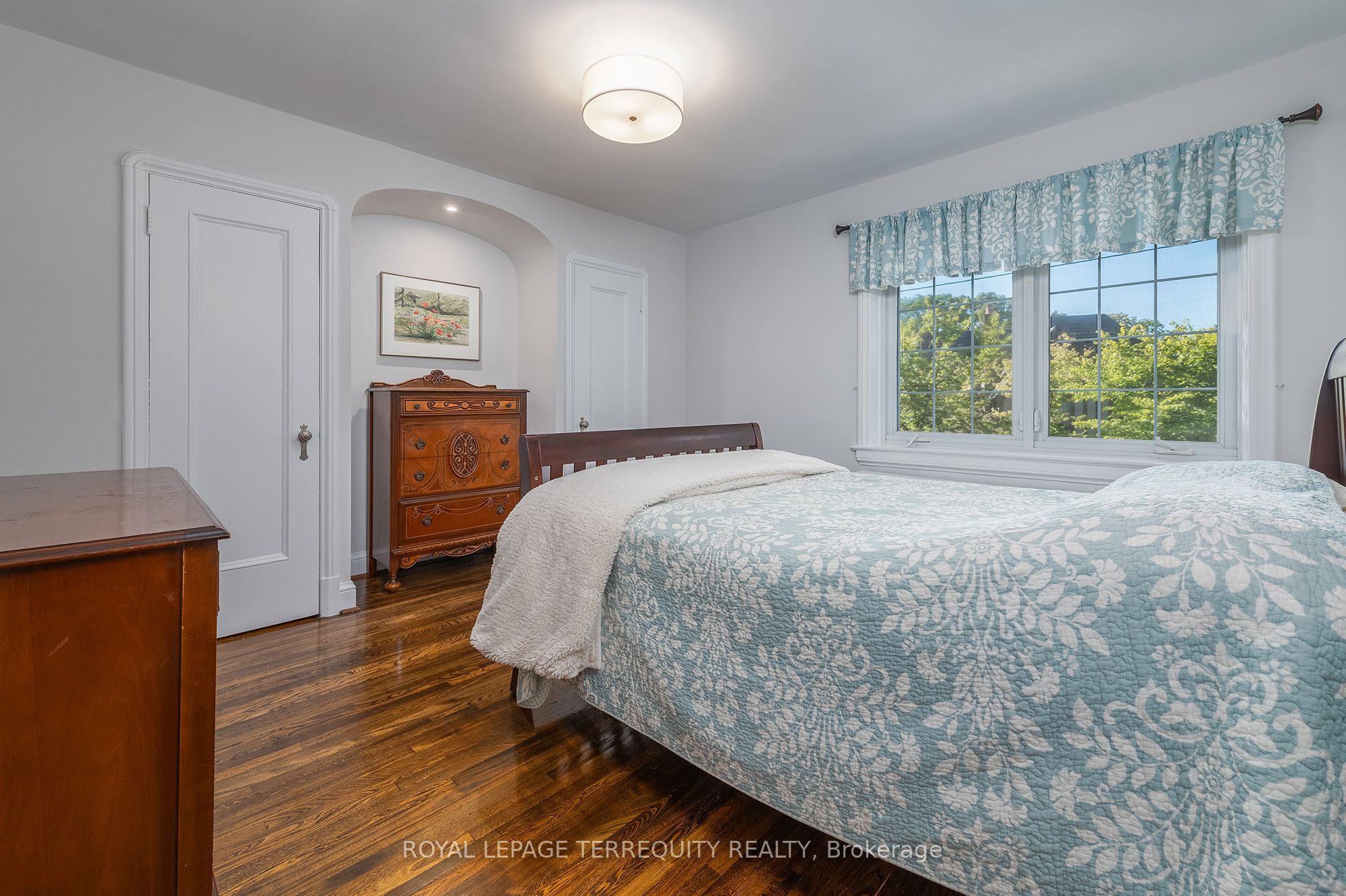 223 Riverside Drive Property Photo 26
