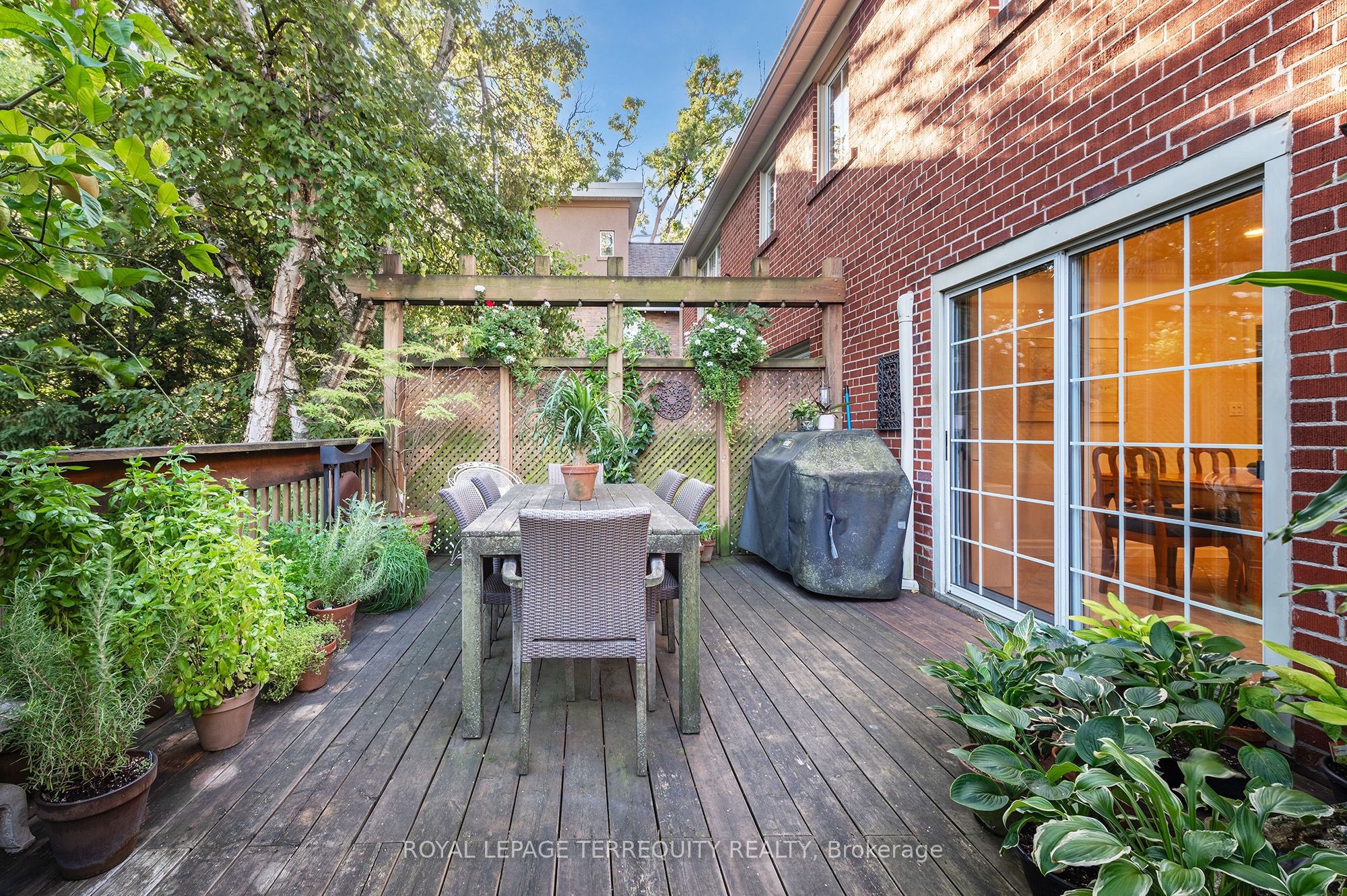223 Riverside Drive Property Photo 41