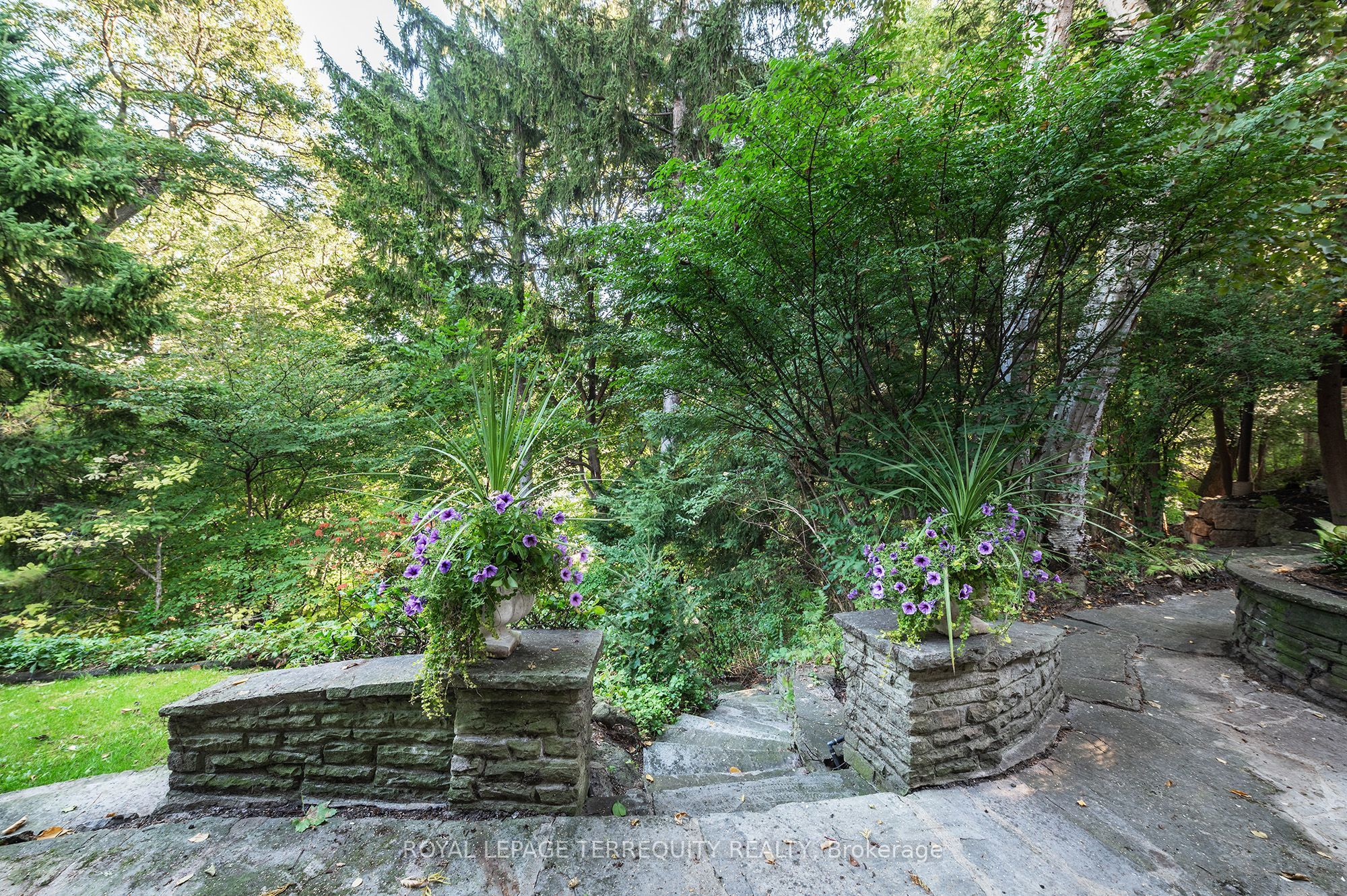 223 Riverside Drive Property Photo 48
