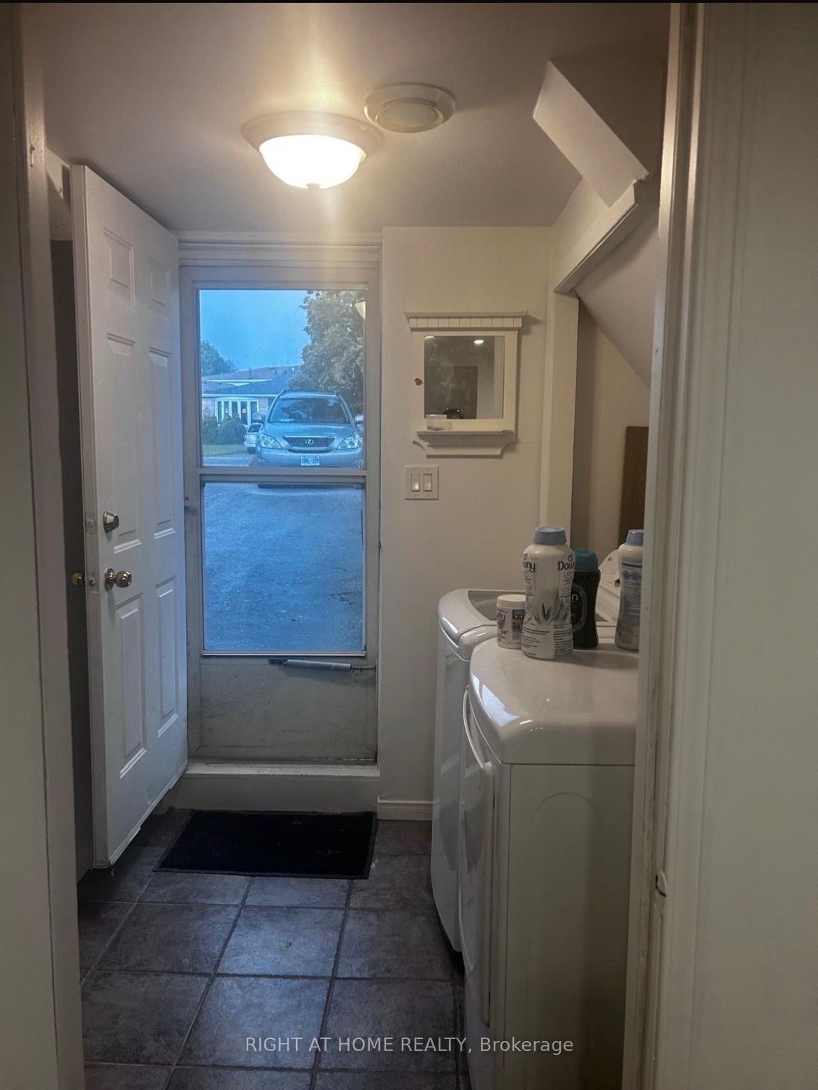 783 Consort Crescent Property Photo 1