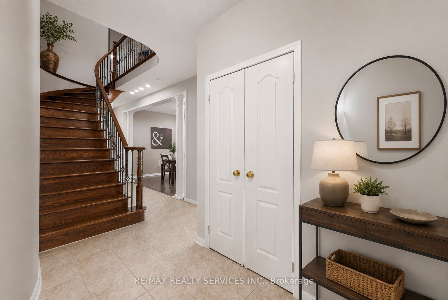 3696 Waterfall Crescent Property Photo 6