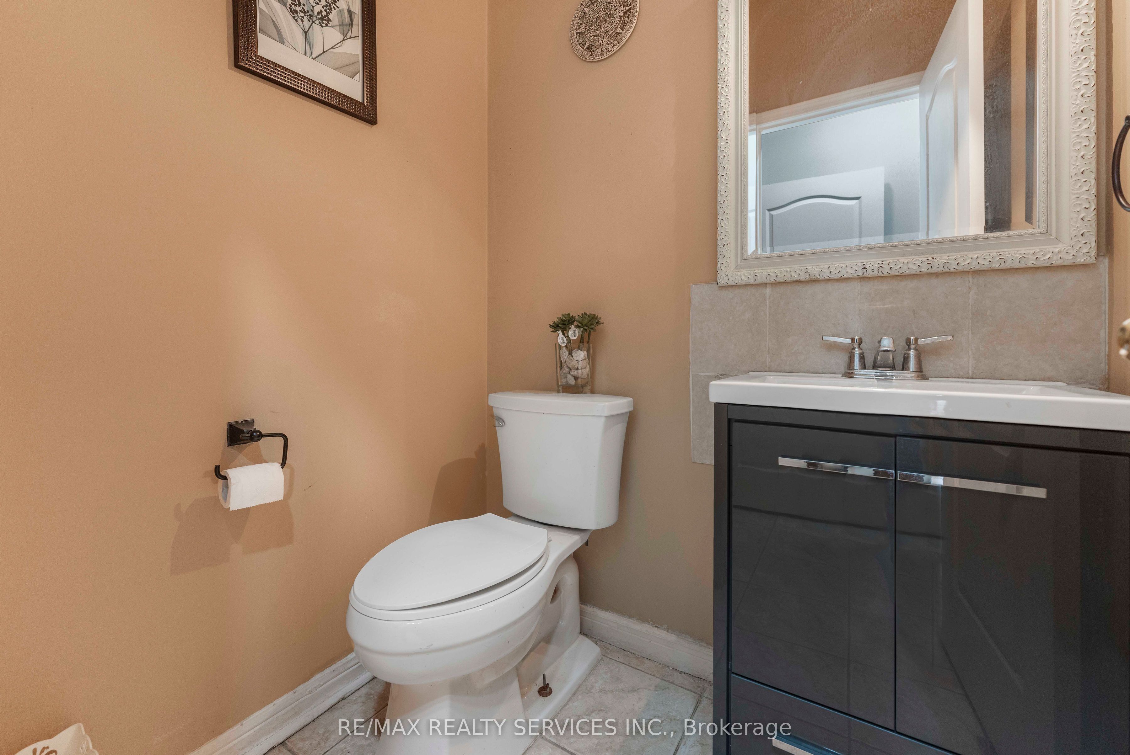 3696 Waterfall Crescent Property Photo 16