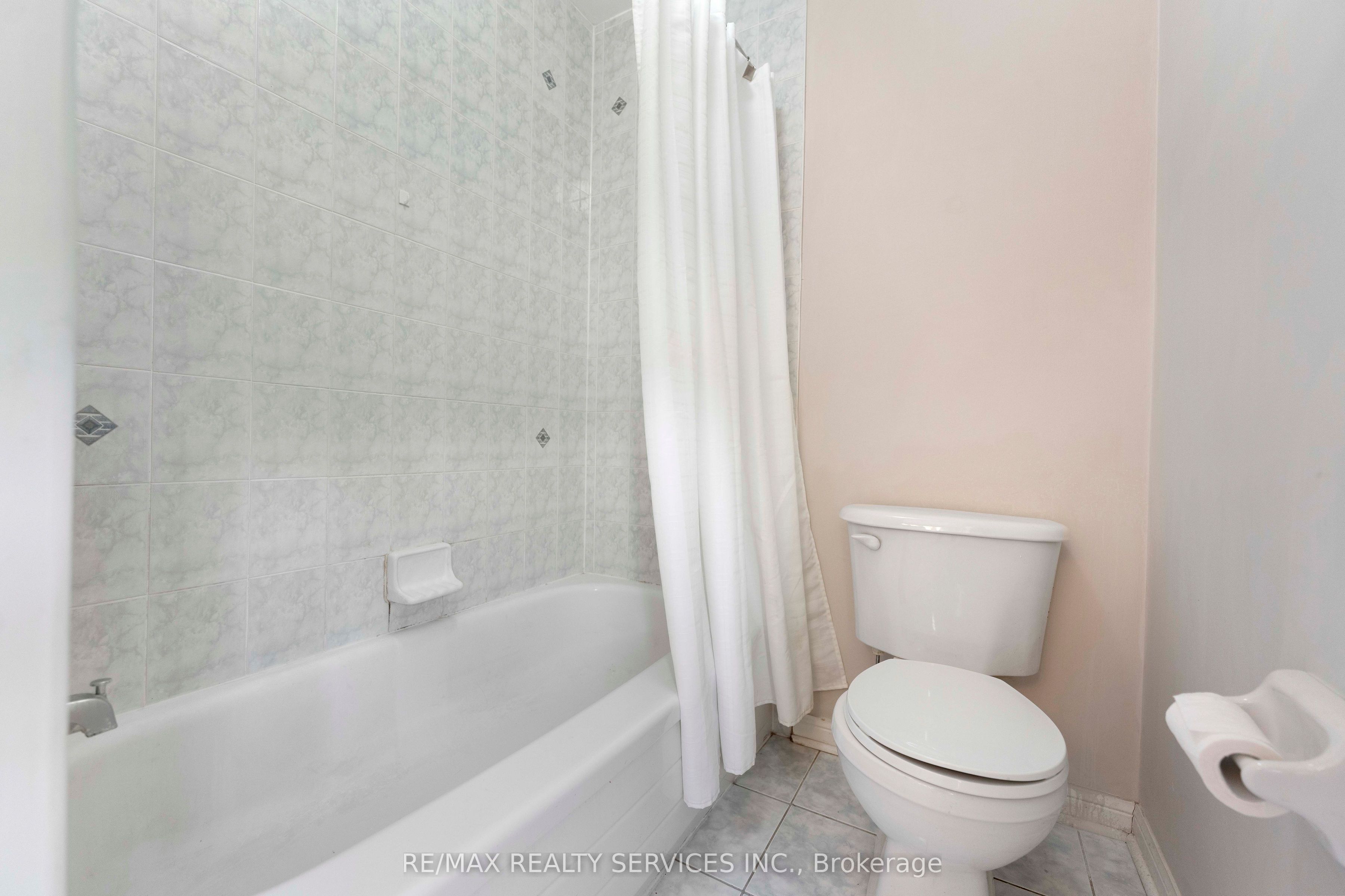 3696 Waterfall Crescent Property Photo 31