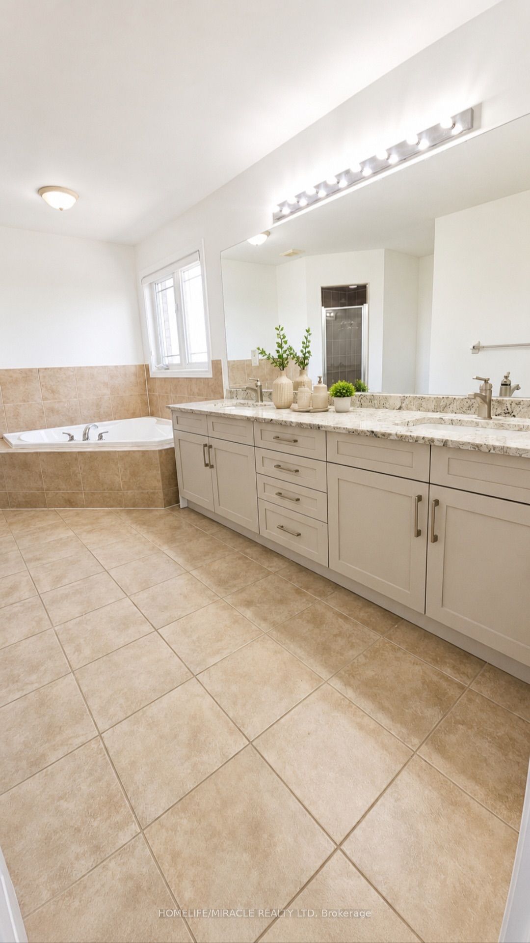 71 Skyvalley Drive Property Photo 23