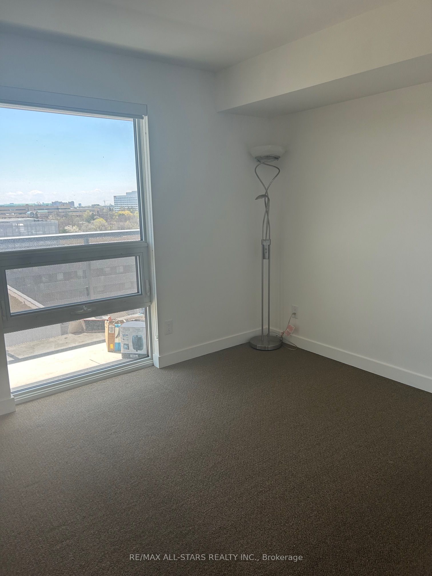 160 Flemington Road 1004 Property Photo 8