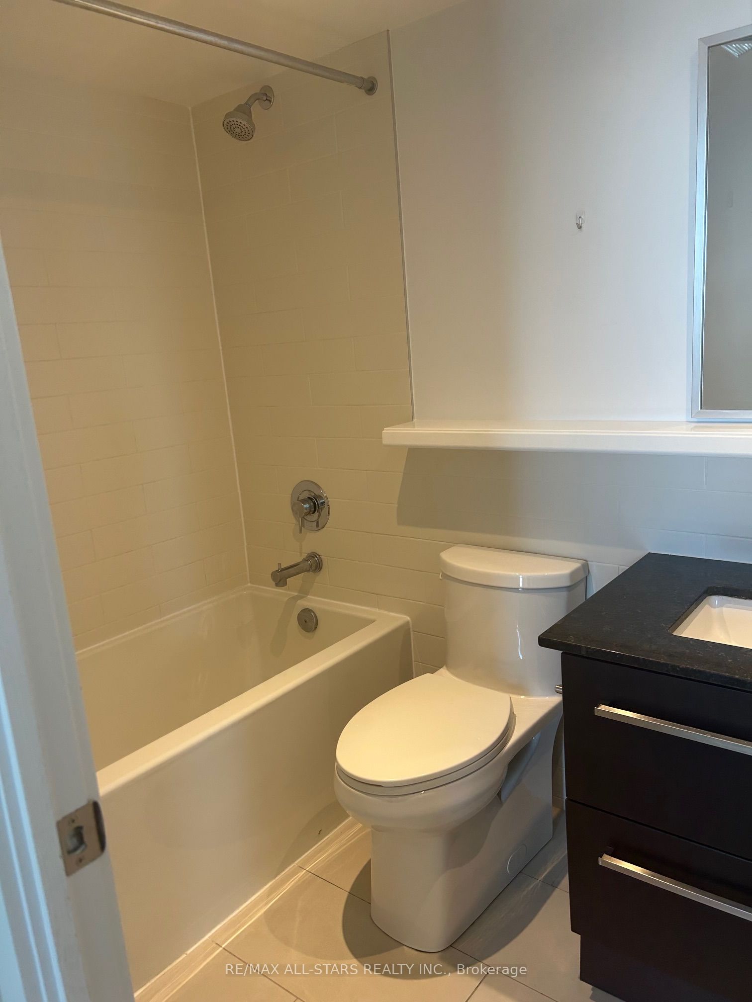 160 Flemington Road 1004 Property Photo 13