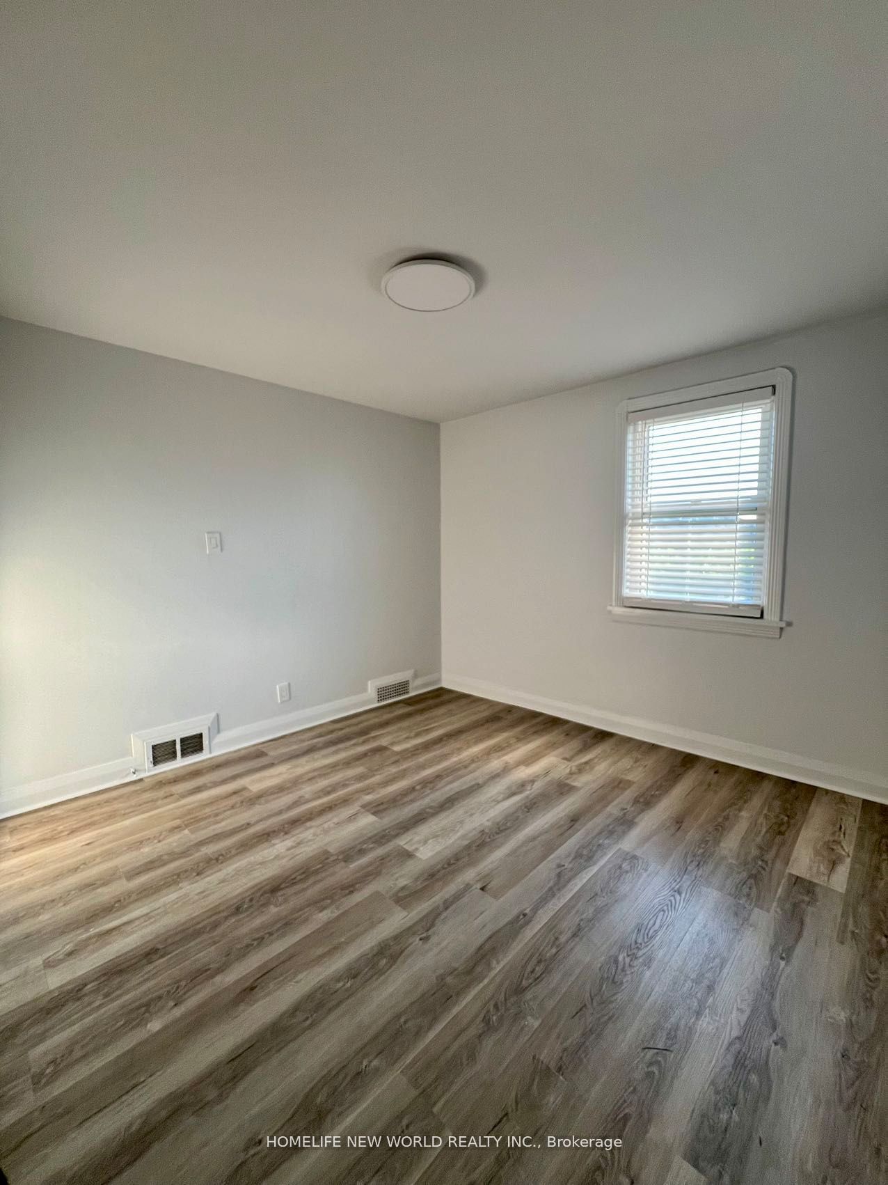 354 Kane Avenue Main Property Photo 14