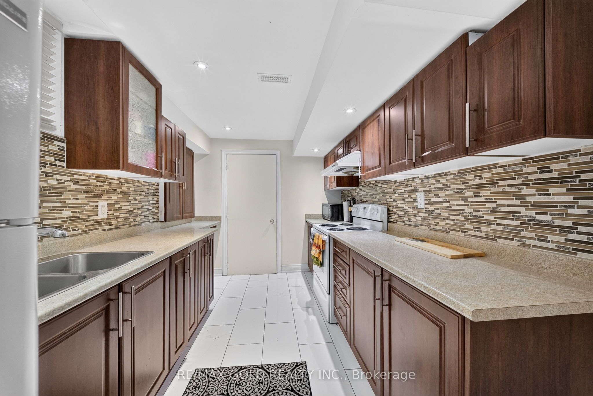 104 Everingham Circle Property Photo 34