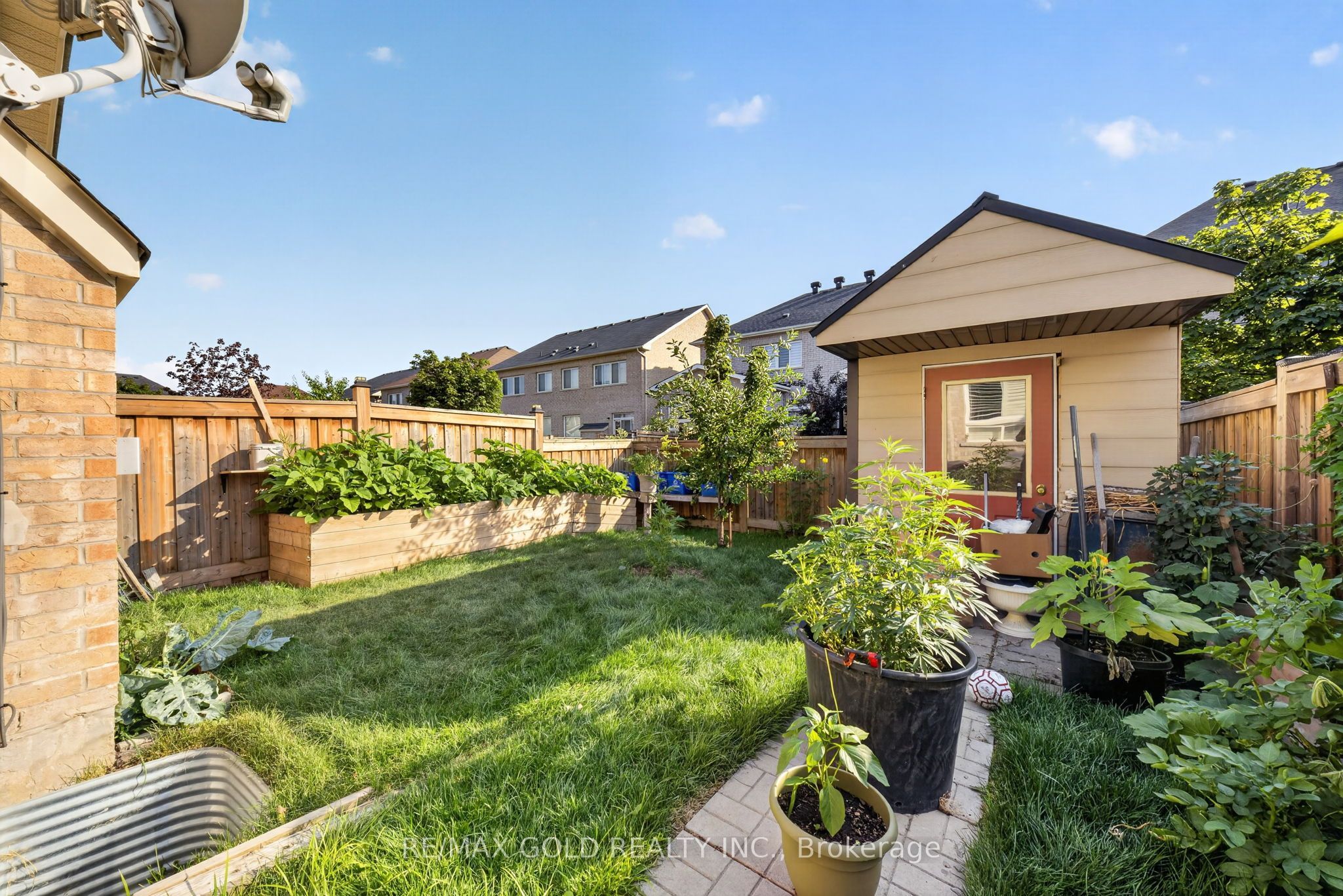 104 Everingham Circle Property Photo 45