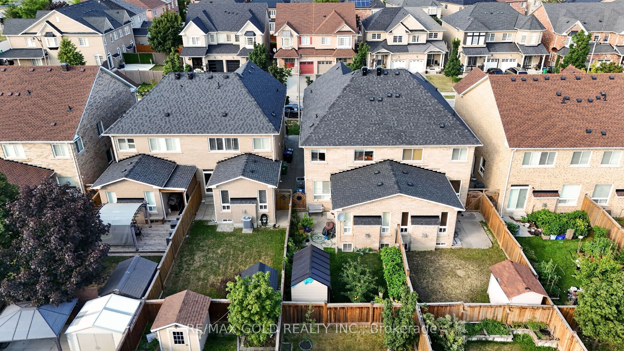 104 Everingham Circle Property Photo 47