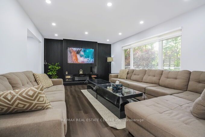 12497 Regional Road 25 Property Photo 10