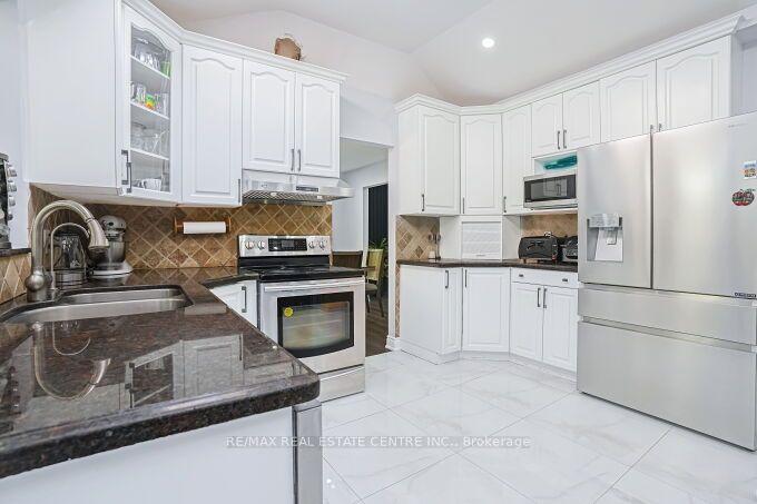 12497 Regional Road 25 Property Photo 15