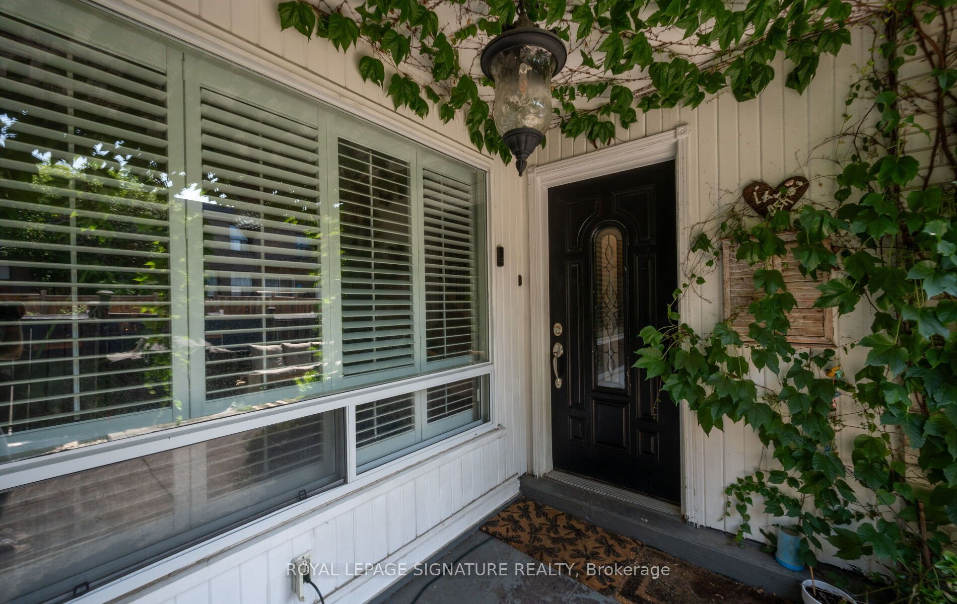 61 Ardglen Drive 9 Property Photo 4