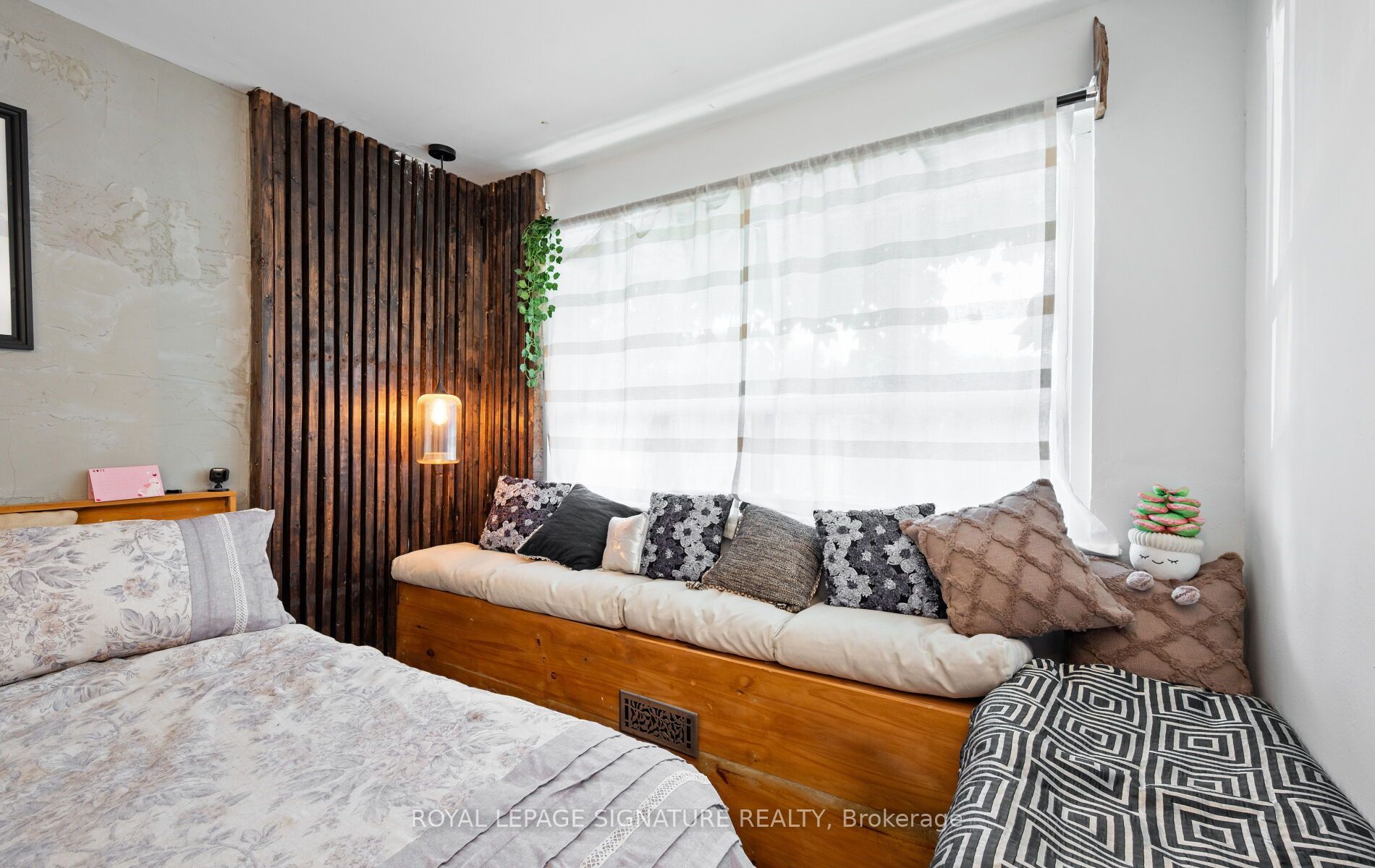 61 Ardglen Drive 9 Property Photo 27
