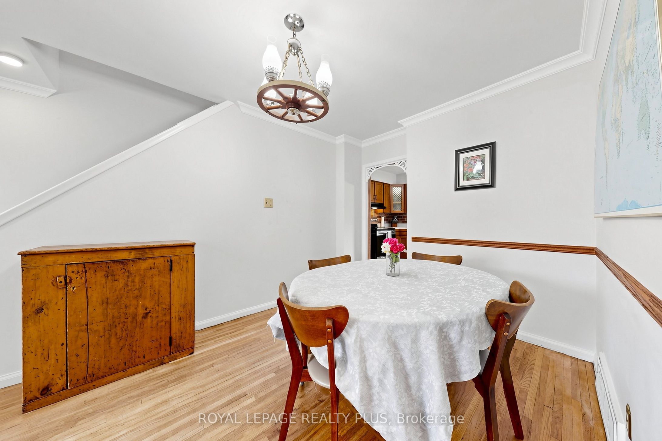 2359 Brookhurst Road Property Photo 9