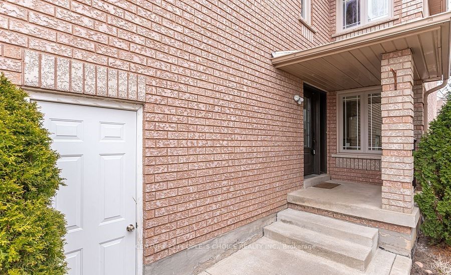 3744 Althorpe Circle Property Photo 3