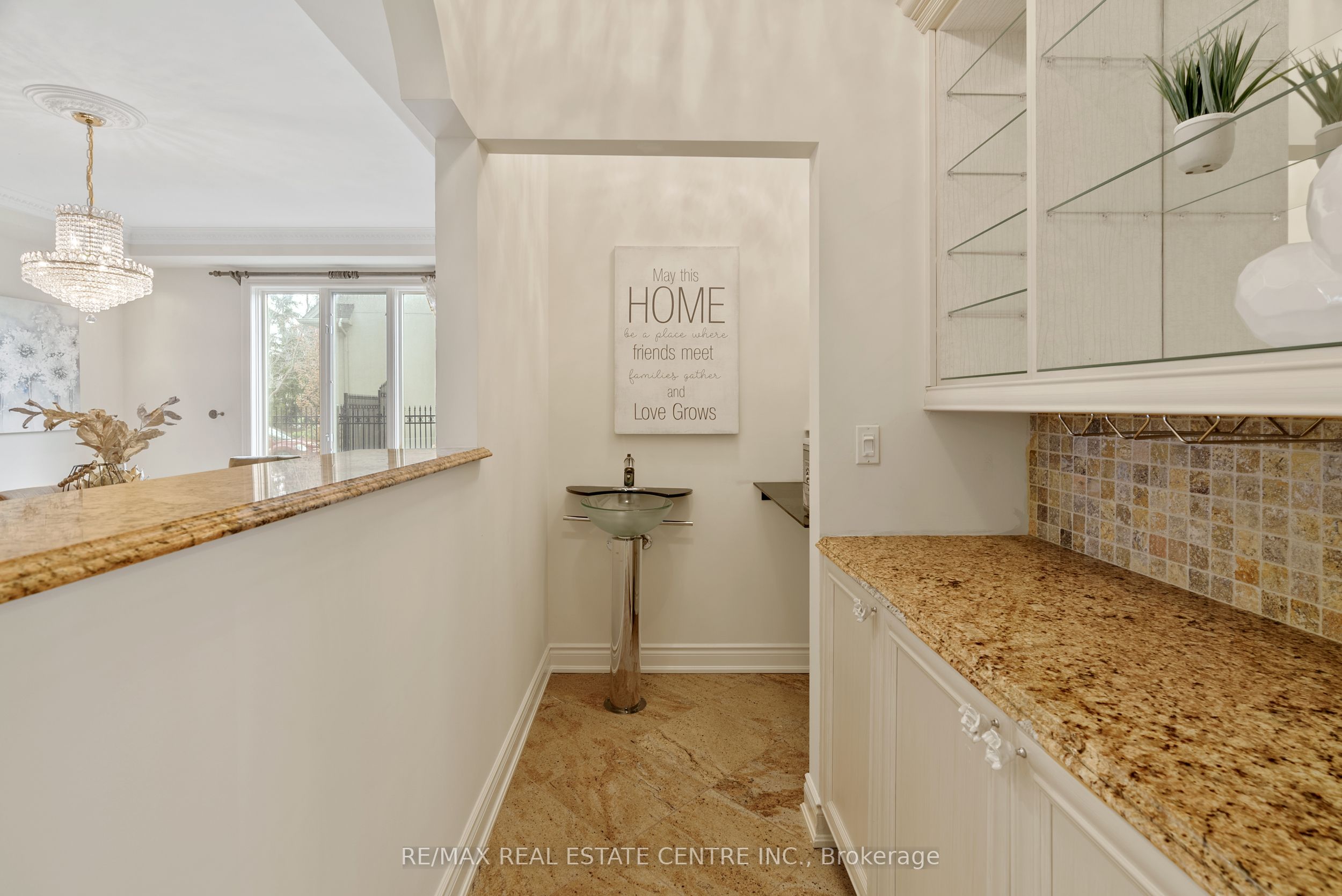 645 Cranleigh Court Property Photo 13