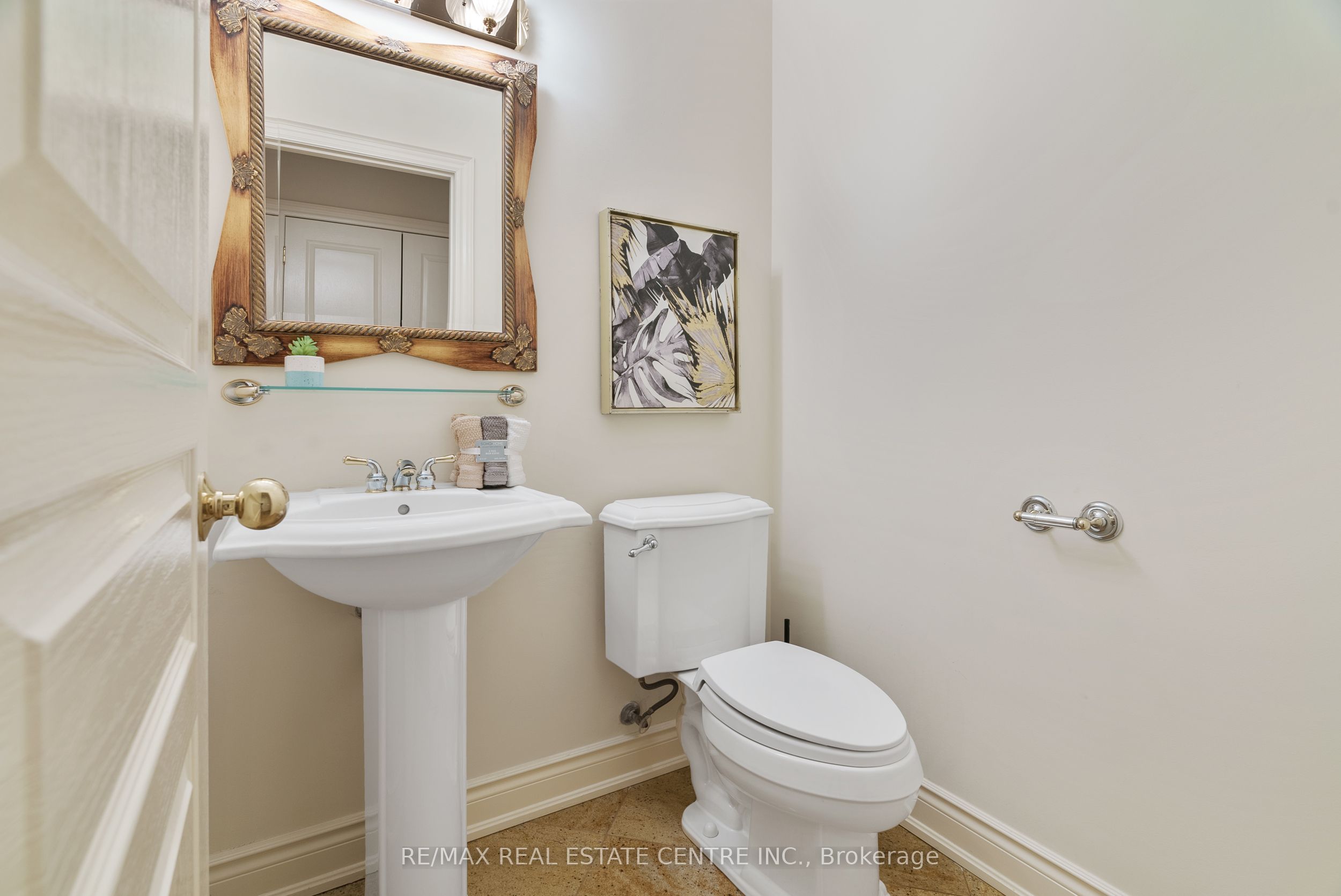 645 Cranleigh Court Property Photo 23