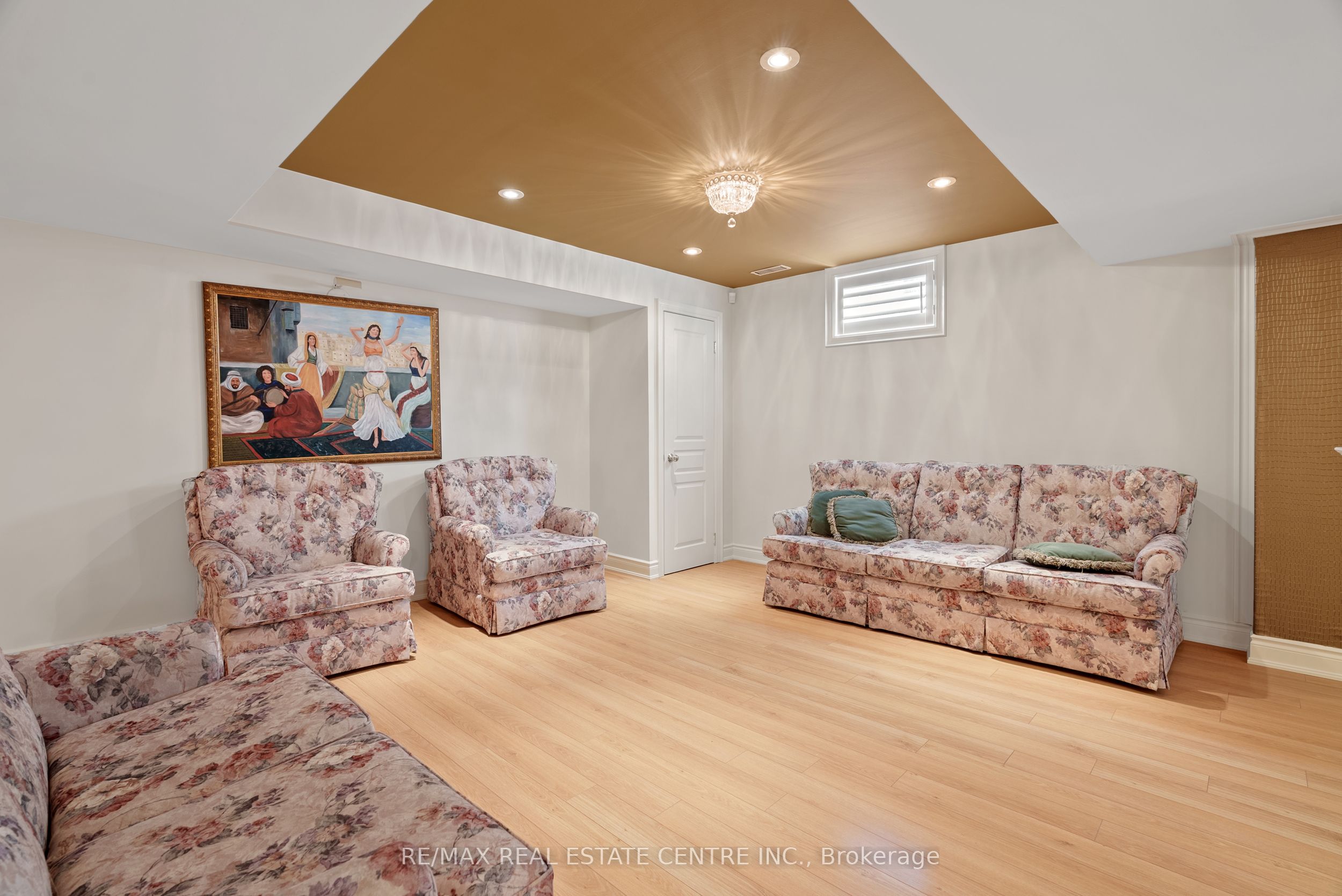 645 Cranleigh Court Property Photo 41