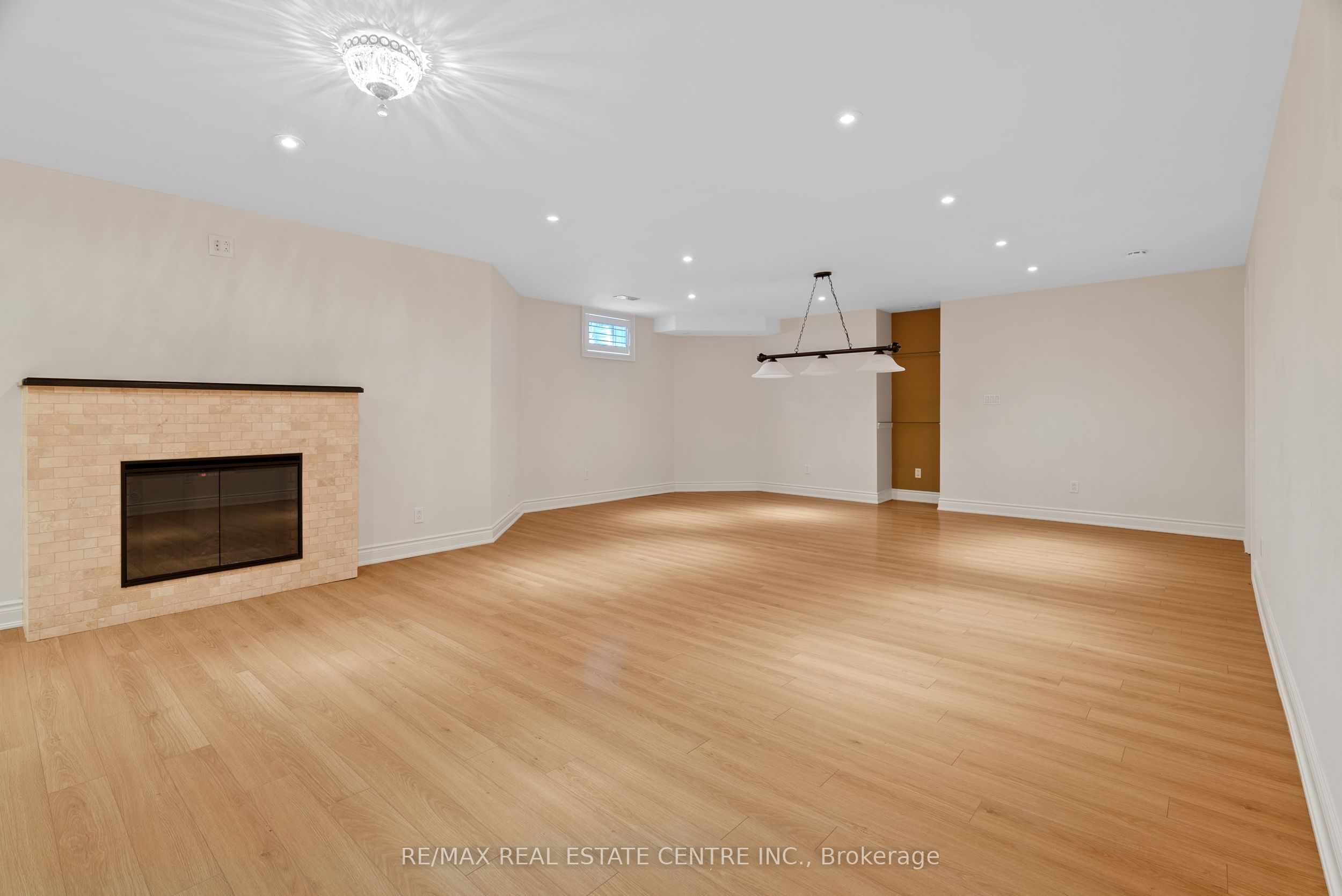 645 Cranleigh Court Property Photo 43