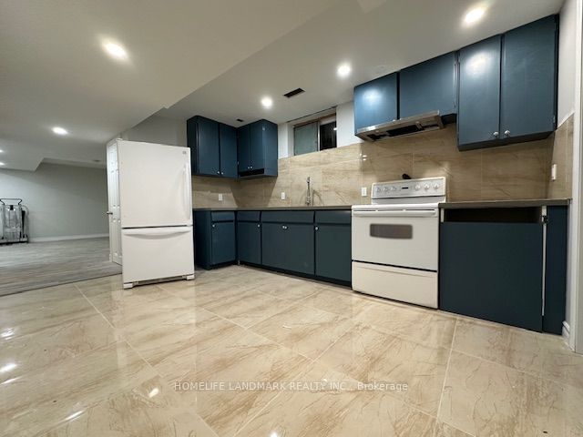542 Wingrove Crescent Property Photo 2