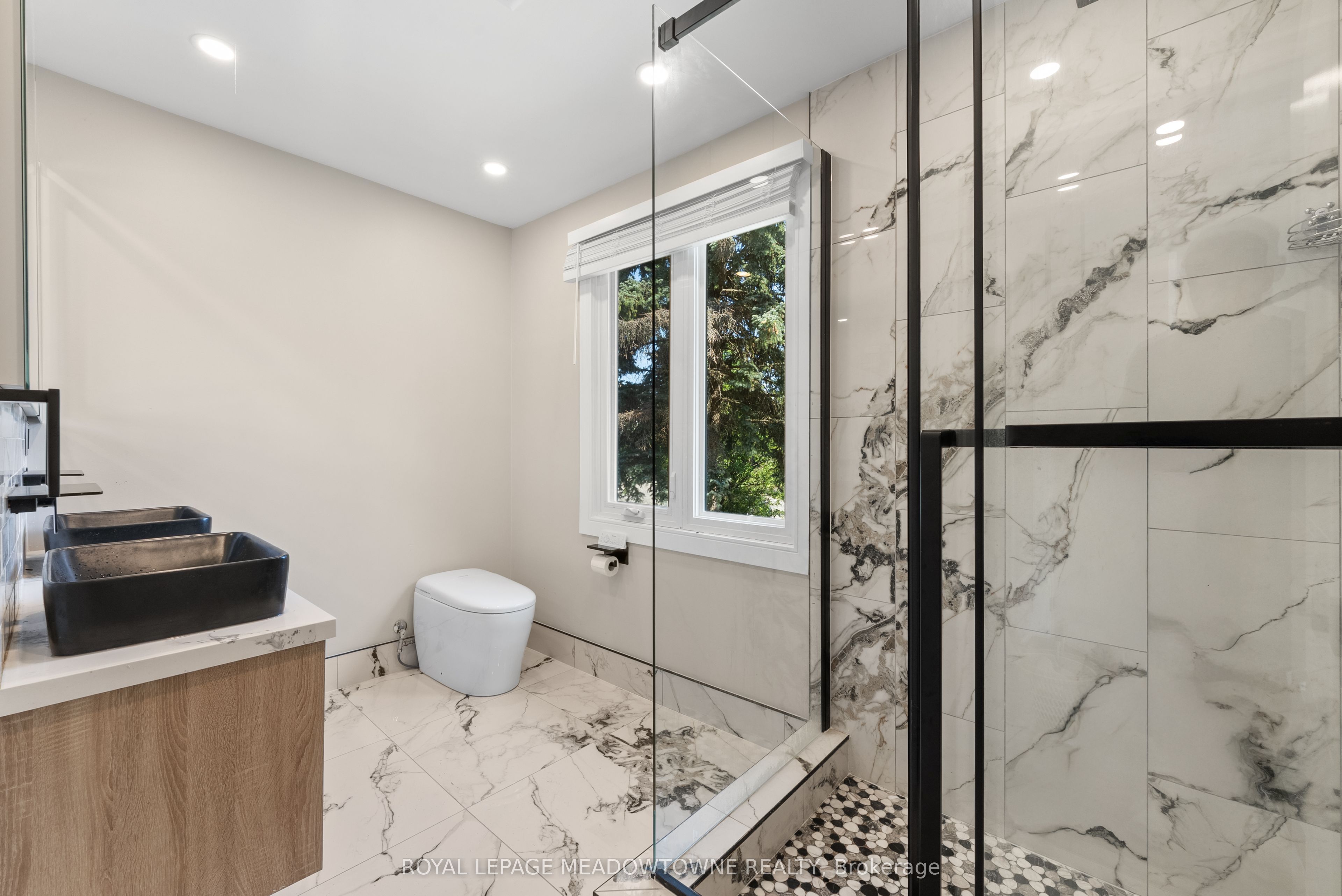 1268 Forest Hill Property Photo 18