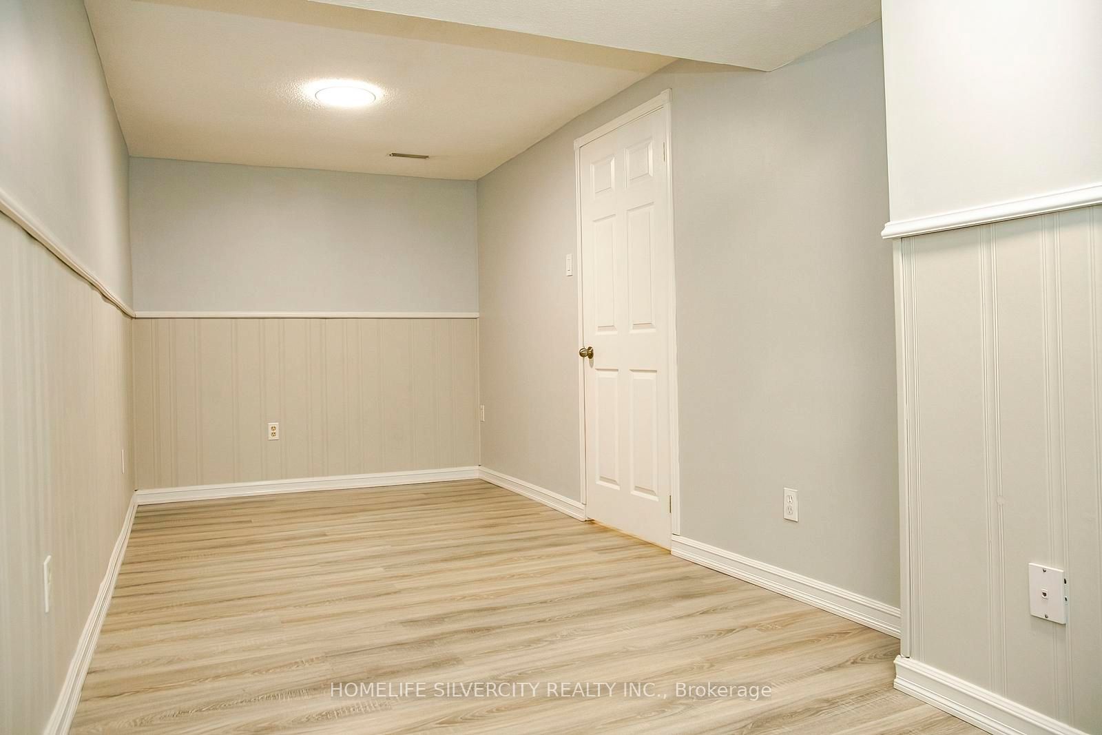21 Mitchell Avenue Property Photo 40