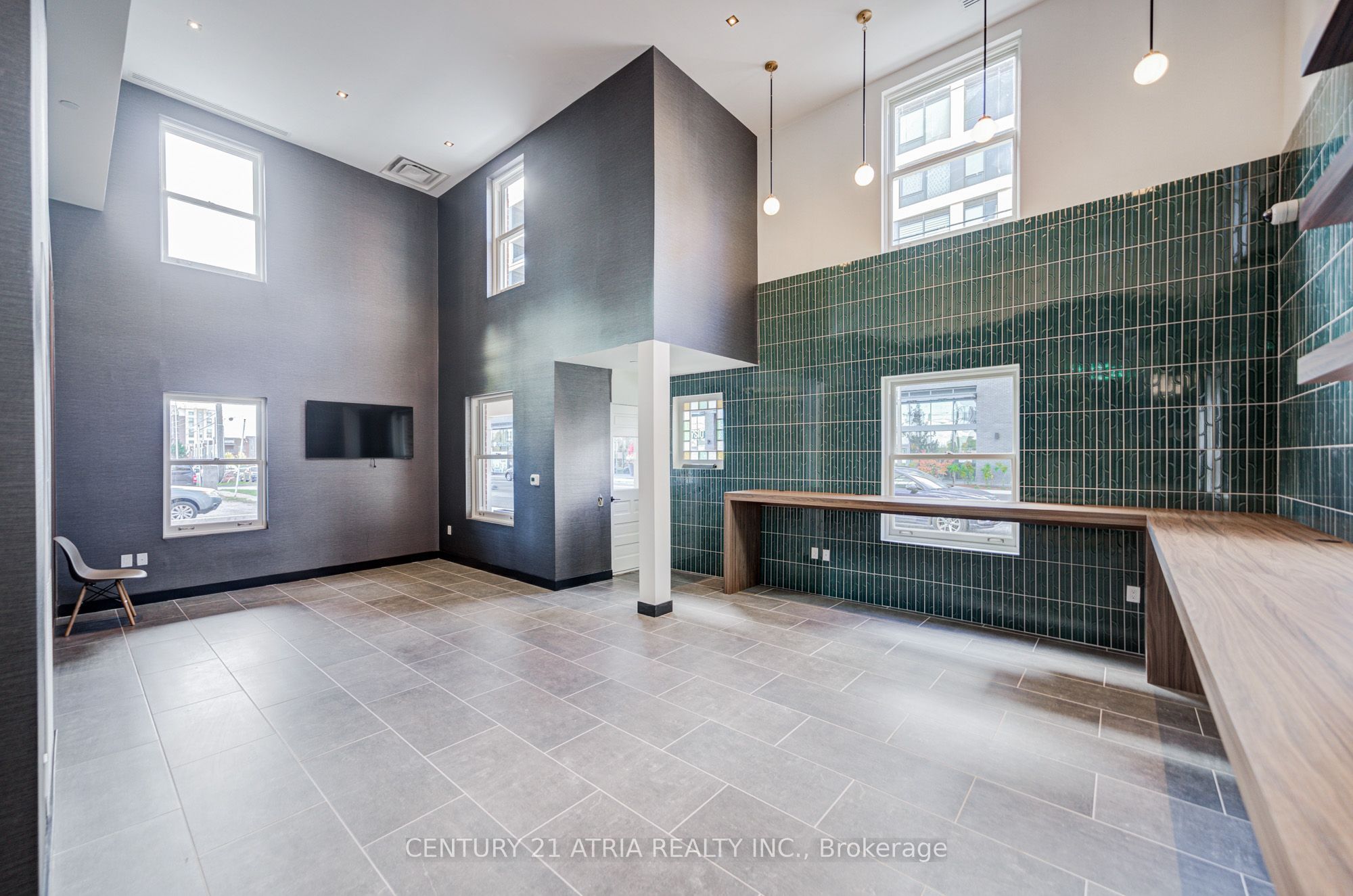 2475 Old Bronte Road 406 Property Photo 10