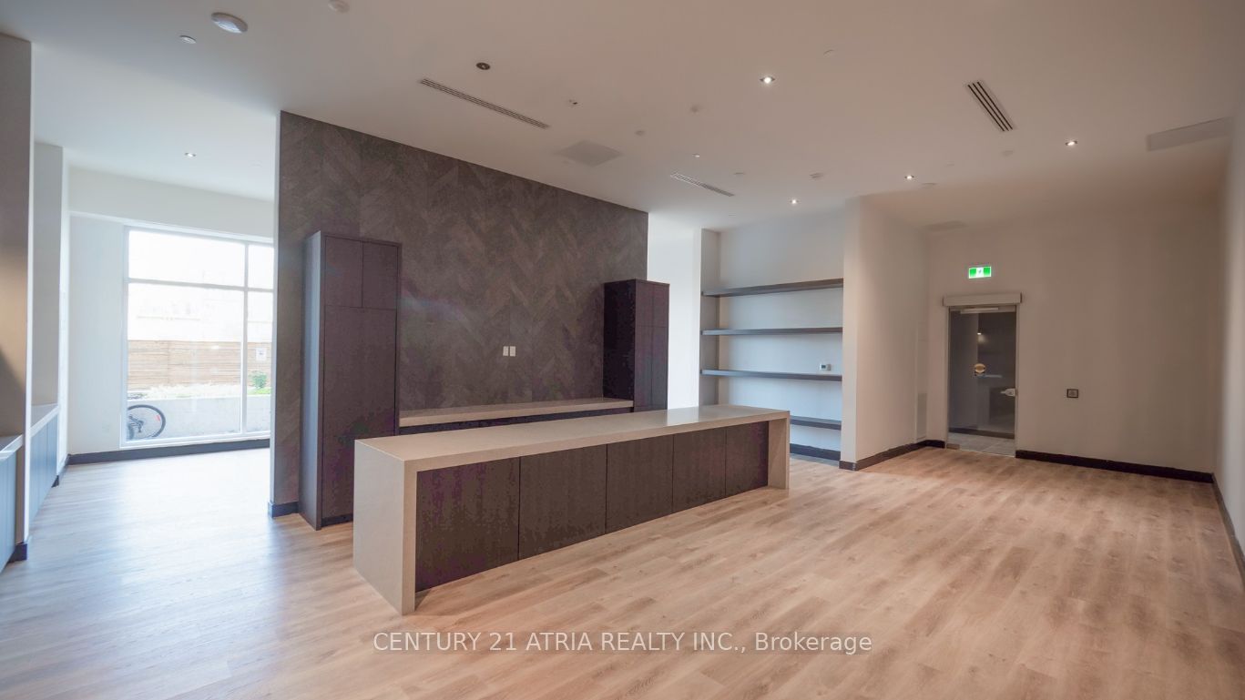 2475 Old Bronte Road 406 Property Photo 16