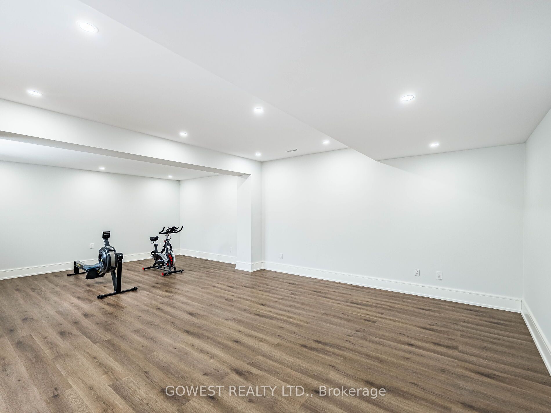 402 Niar Avenue Property Photo 35