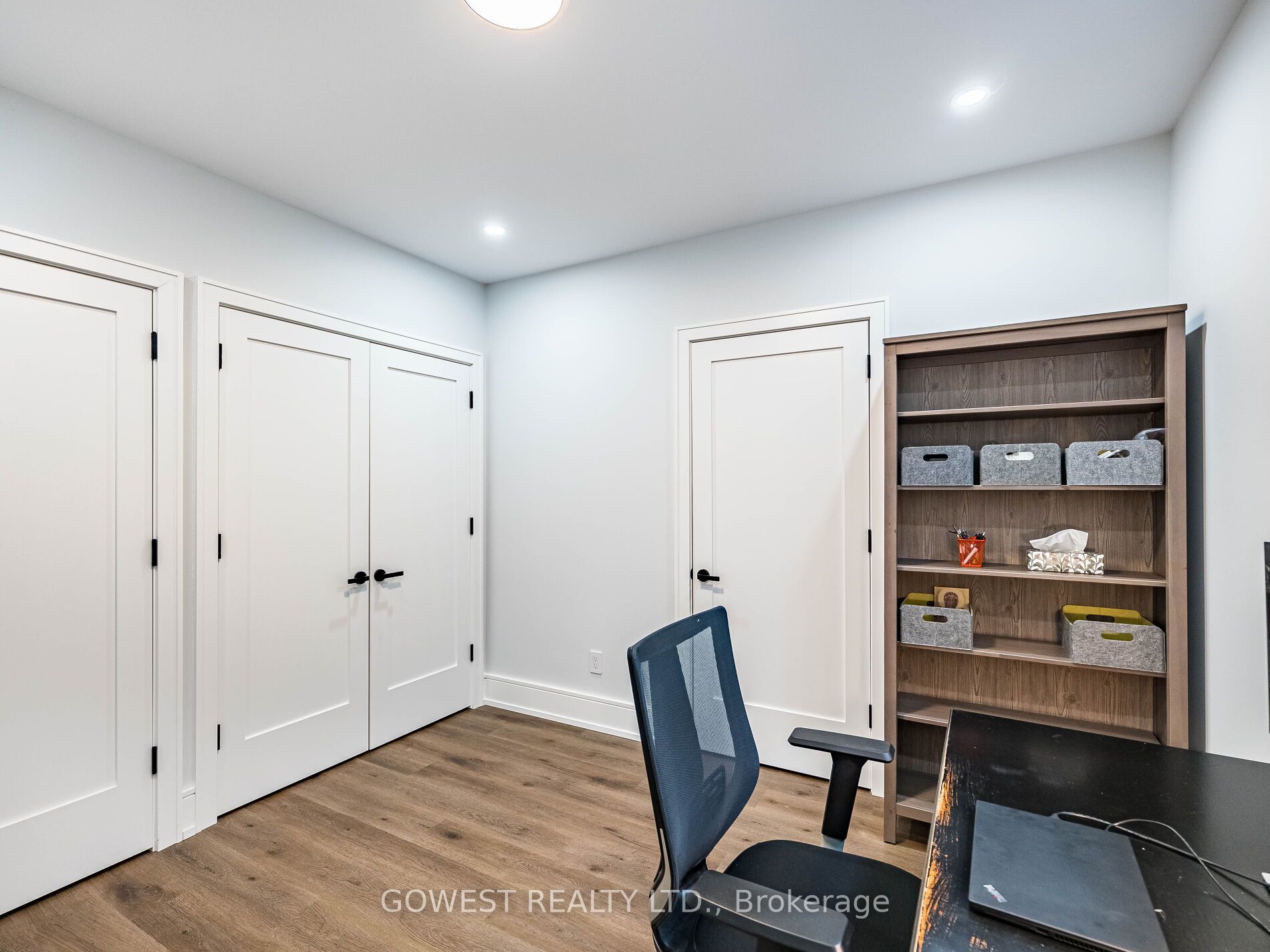402 Niar Avenue Property Photo 37