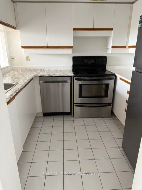 250 Webb Drive 701 Property Photo 5