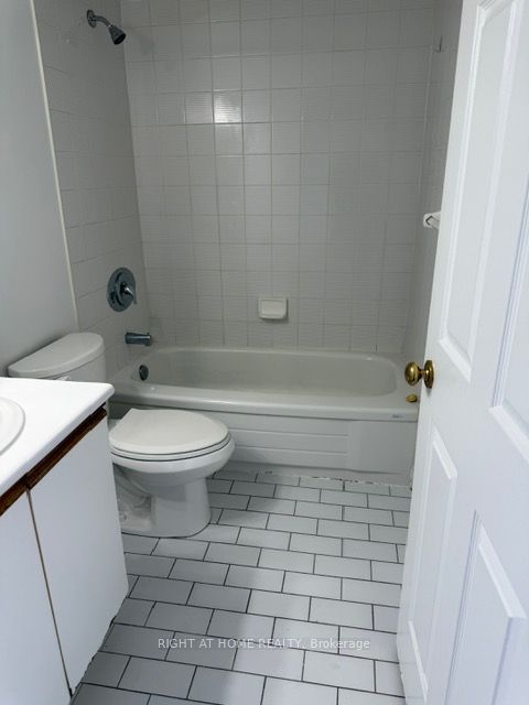 250 Webb Drive 701 Property Photo 17