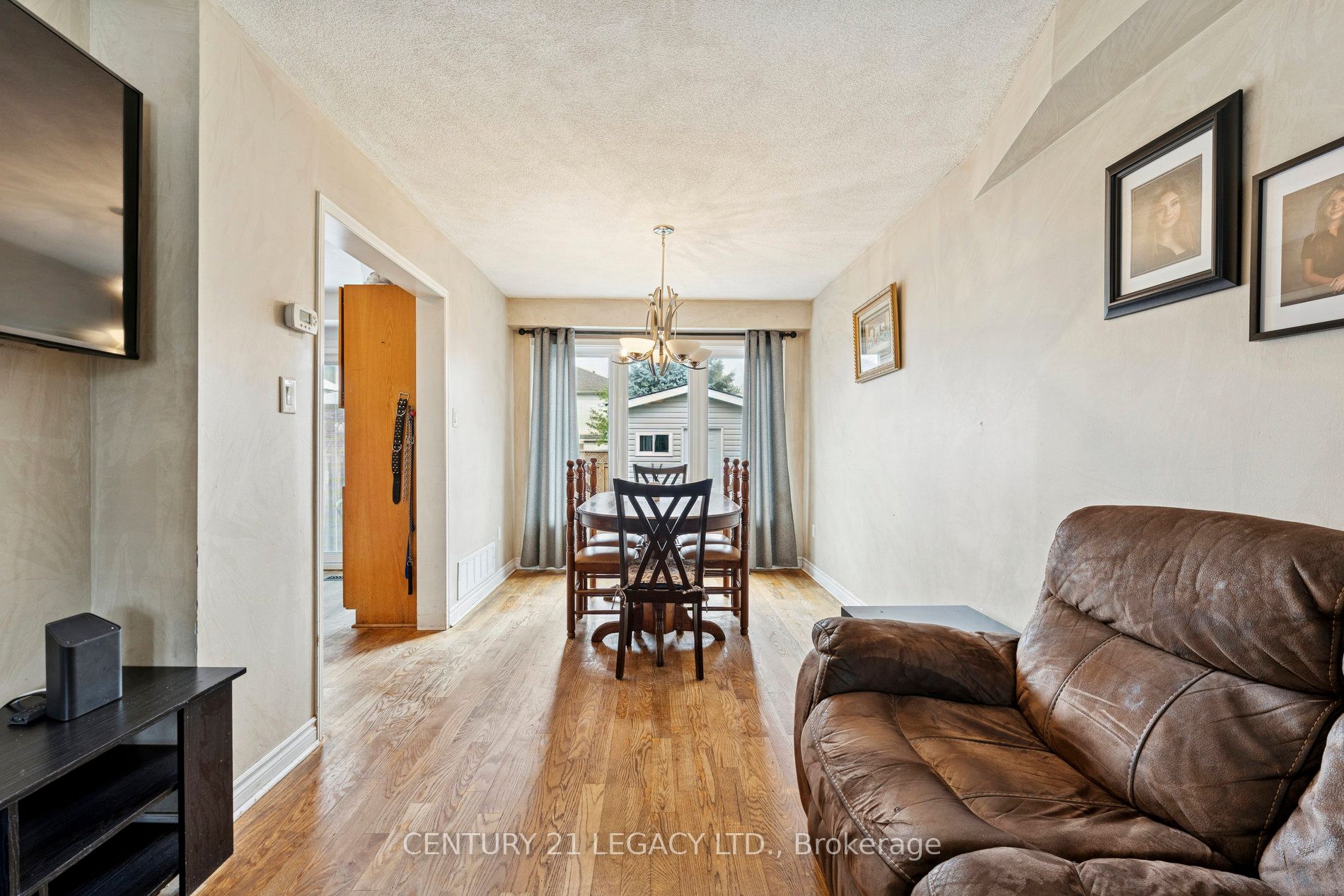 71 Townley Crescent Property Photo 7