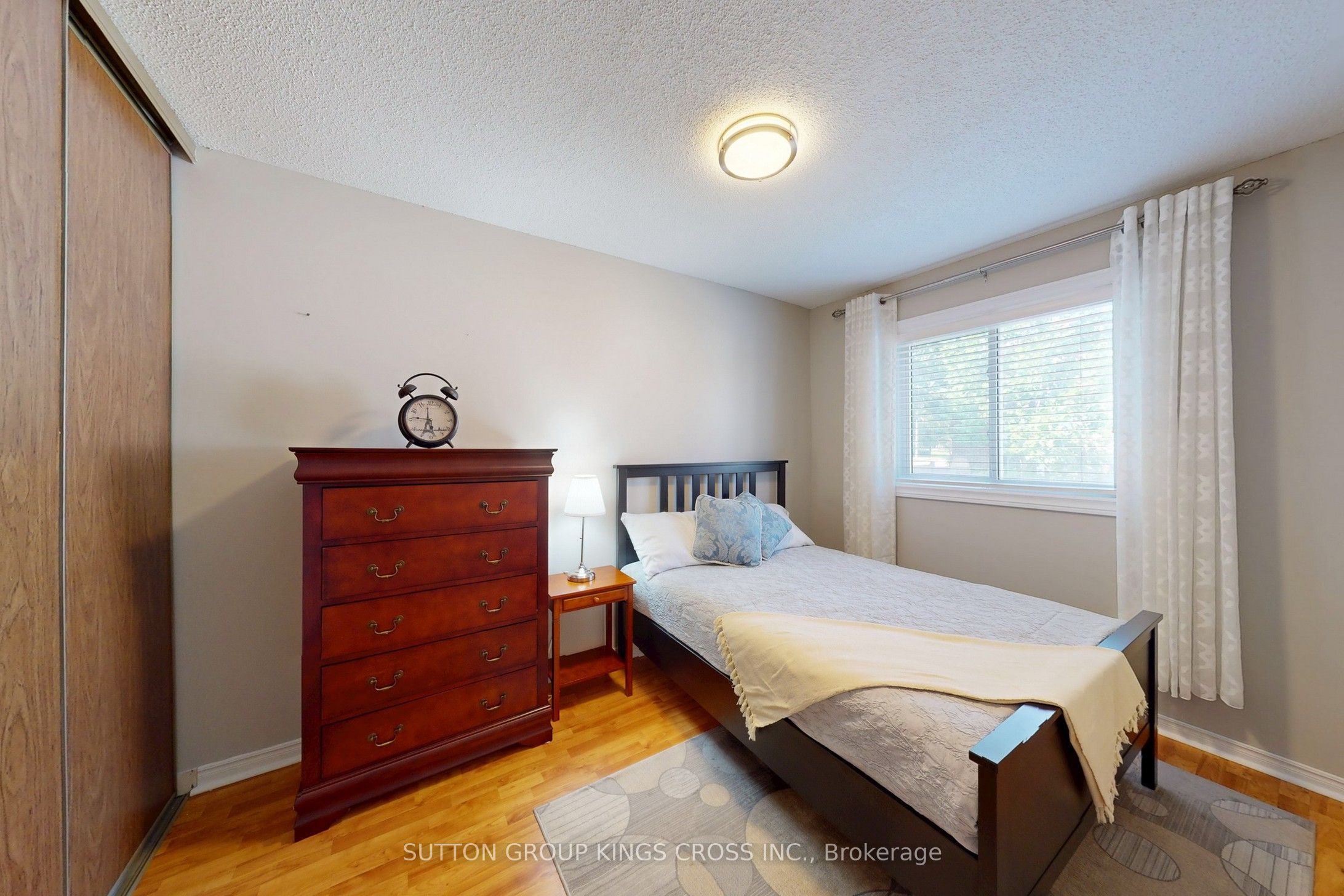 2575 Parmeer Drive 2 Property Photo 22