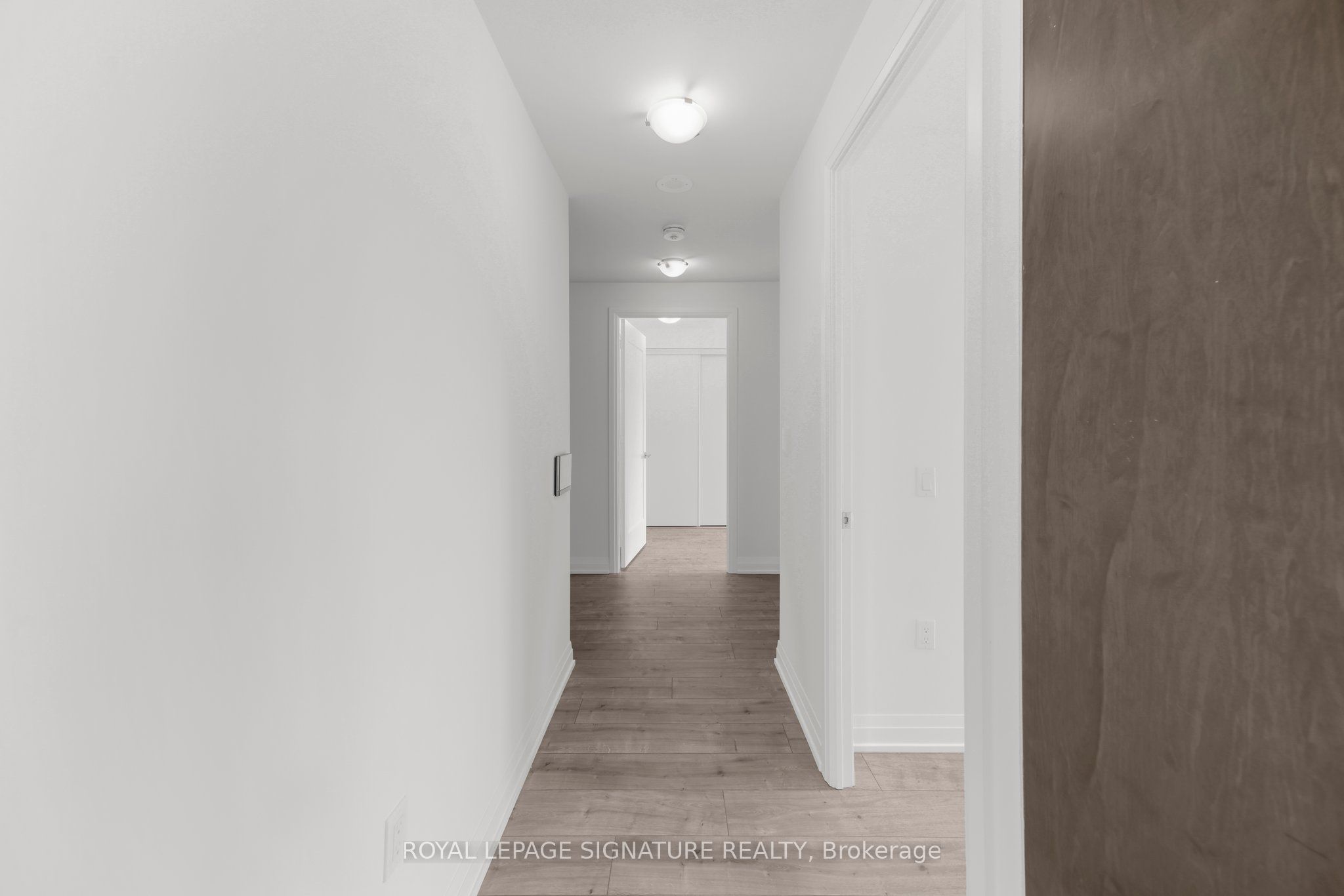 412 Silver Maple Road 716 Property Photo 20