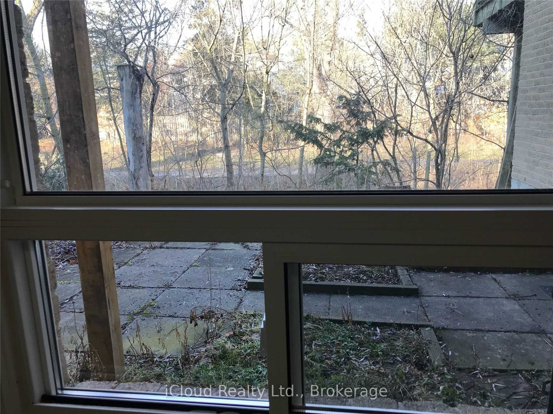 1449 Ithaca Court Property Photo 13