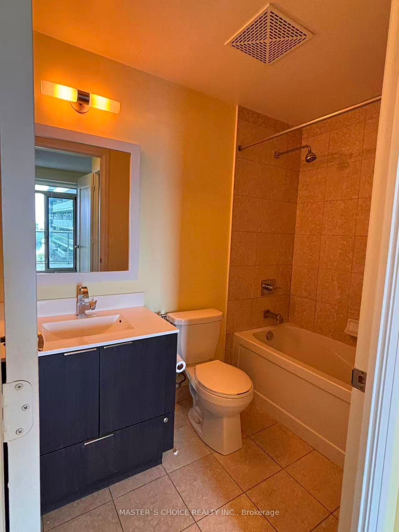 56 Annie Craig Drive 704 Property Photo 13